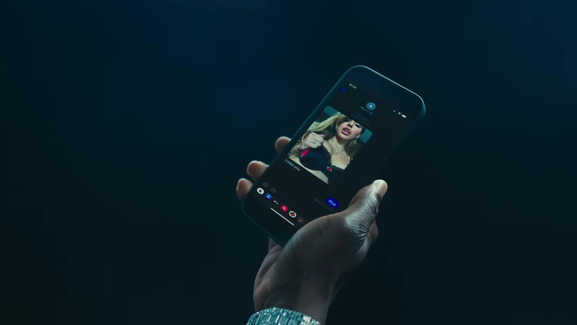 BellaJuicyJ_InYou_MV_BTD_004.jpg BellaJuicyJ_InYou_MV_BTD_004.jpg
