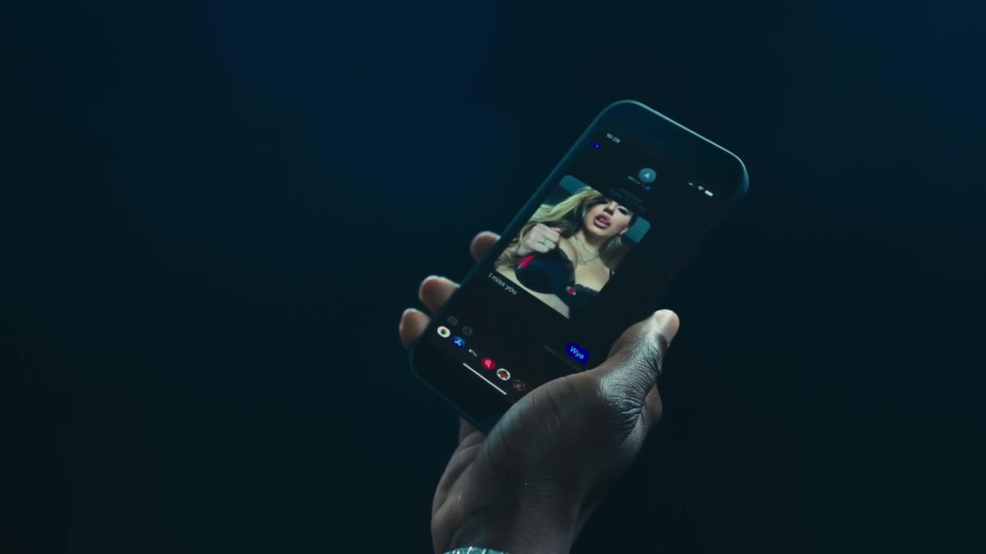 BellaJuicyJ_InYou_MV_BTD_010.jpg BellaJuicyJ_InYou_MV_BTD_010.jpg