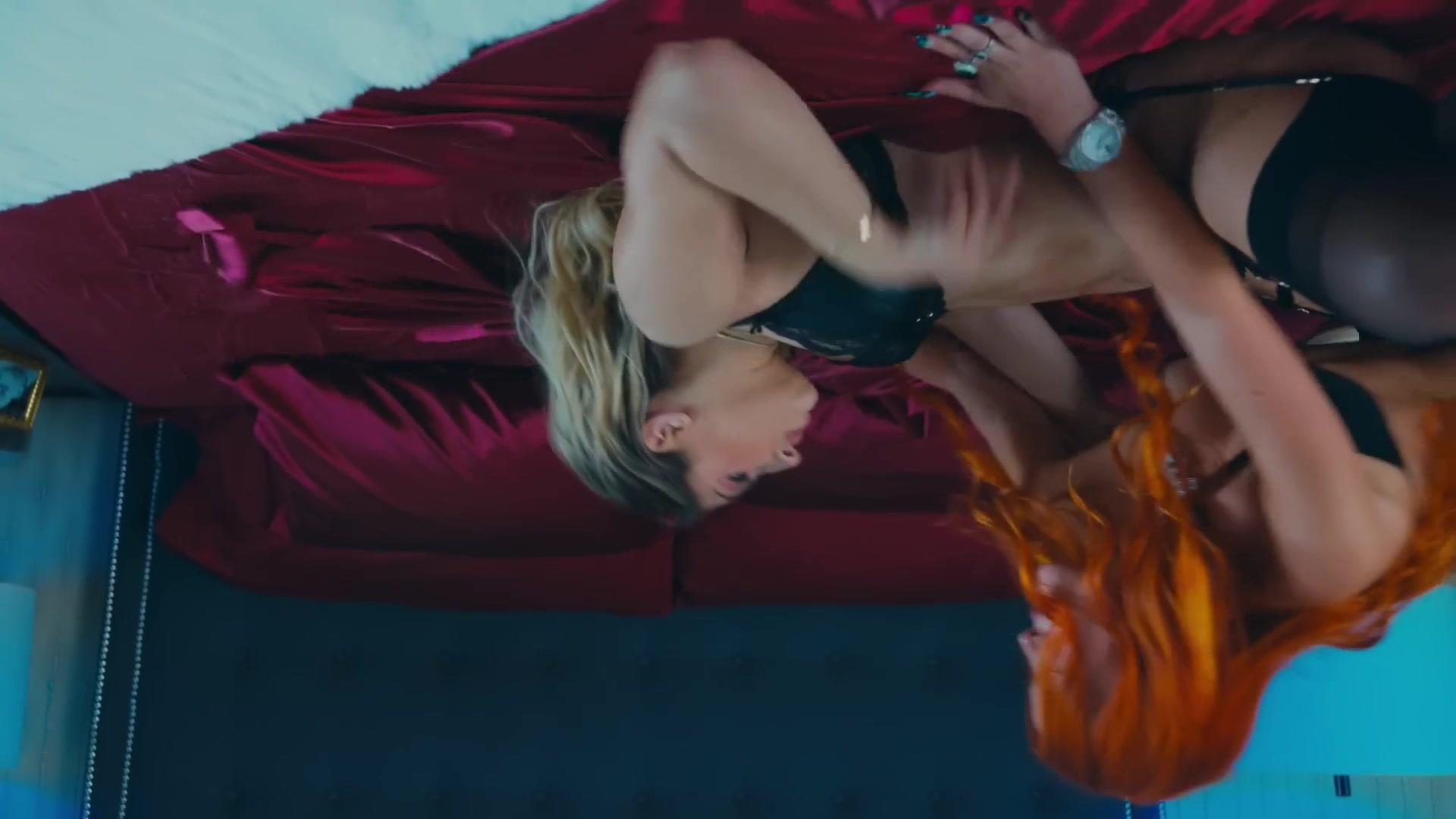BellaJuicyJ_InYou_MV_BTD_420.jpg BellaJuicyJ_InYou_MV_BTD_420.jpg