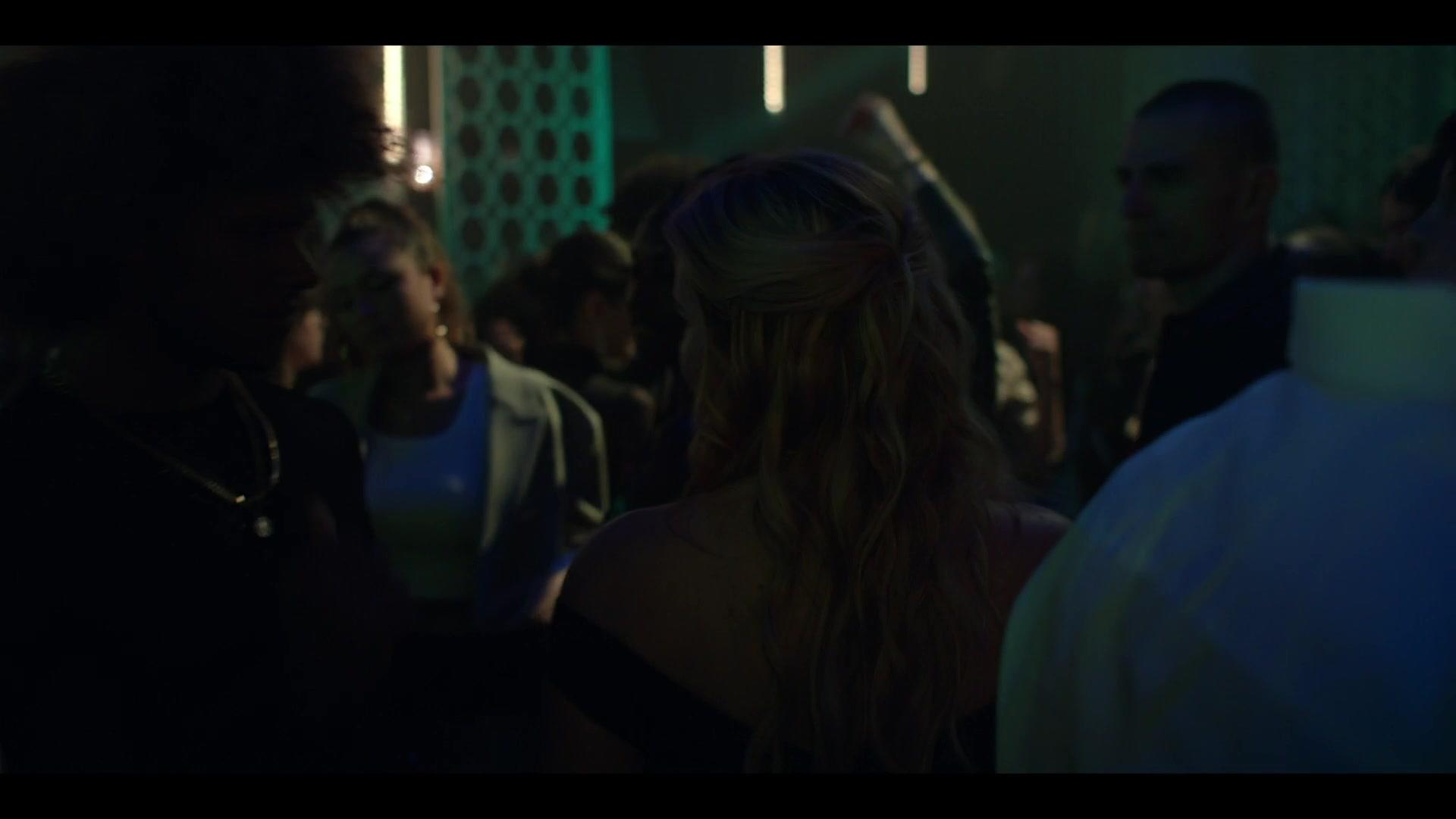 BellaScenes_AHS_2x03_BTD_0943.jpg