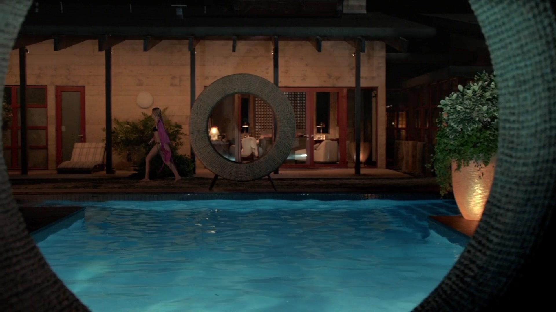 BellaScenes_ScreamTVSeries_1x01_BTD_573.jpg BellaScenes_ScreamTVSeries_1x01_BTD_573.jpg