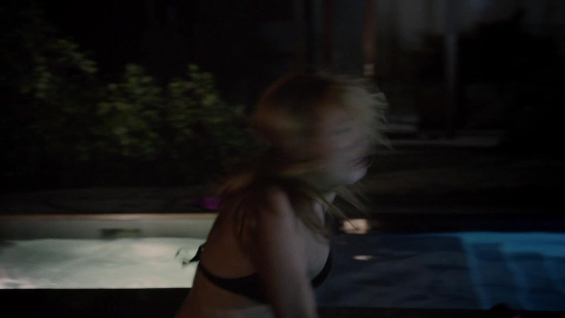 BellaScenes_ScreamTVSeries_1x01_BTD_822.jpg BellaScenes_ScreamTVSeries_1x01_BTD_822.jpg