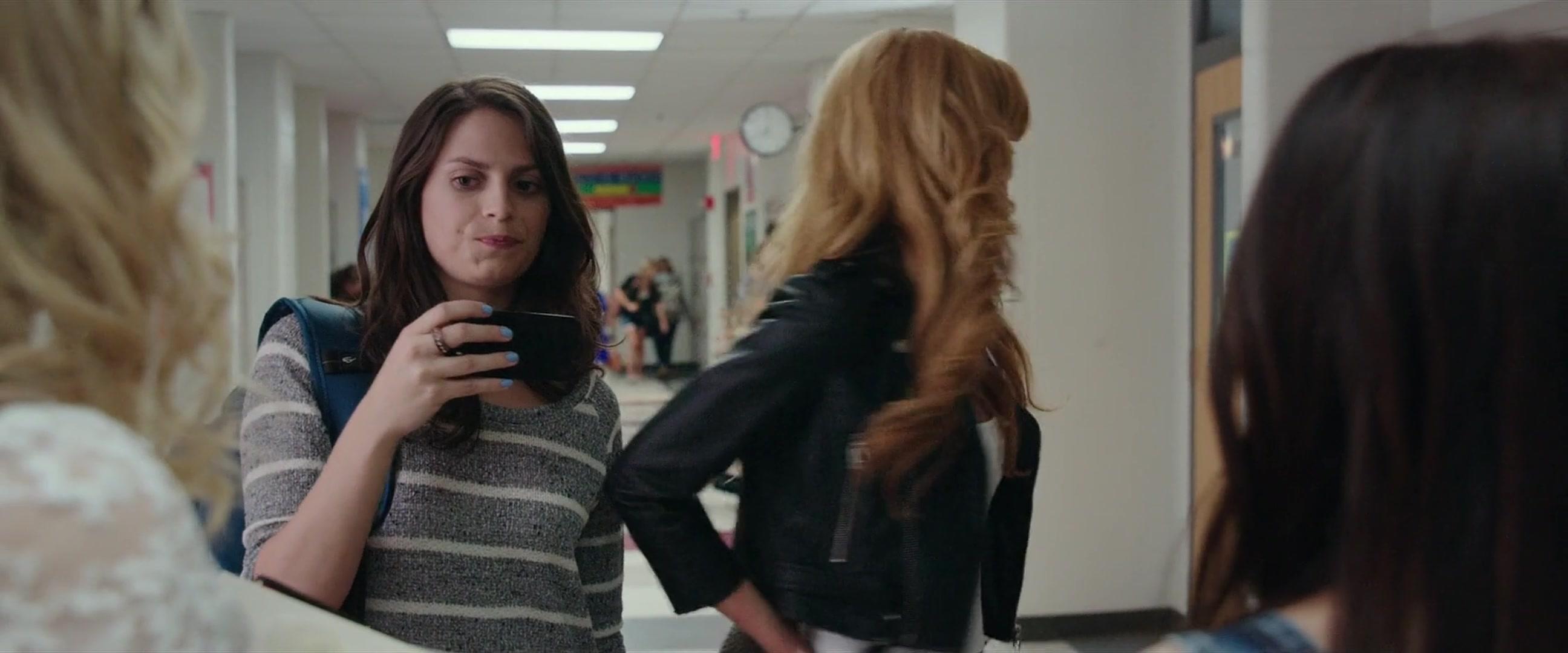 BellaScenes_TheDuff_BTD_0282.jpg BellaScenes_TheDuff_BTD_0282.jpg