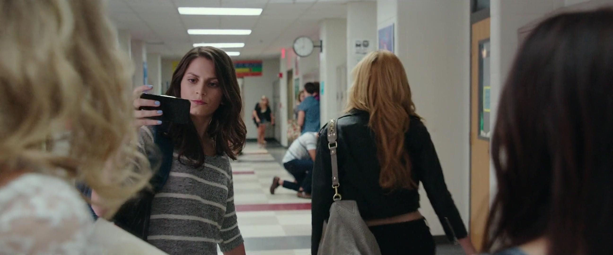 BellaScenes_TheDuff_BTD_0288.jpg BellaScenes_TheDuff_BTD_0288.jpg