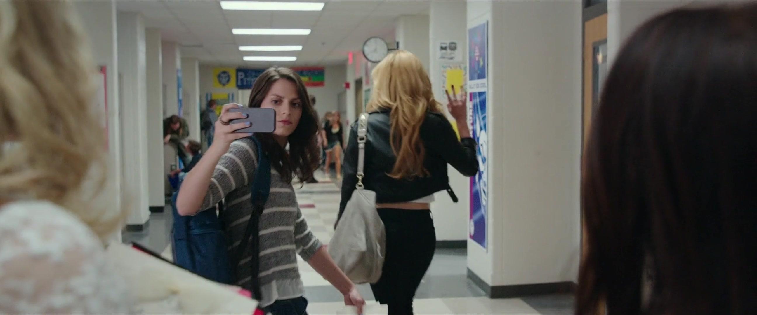 BellaScenes_TheDuff_BTD_0293.jpg BellaScenes_TheDuff_BTD_0293.jpg