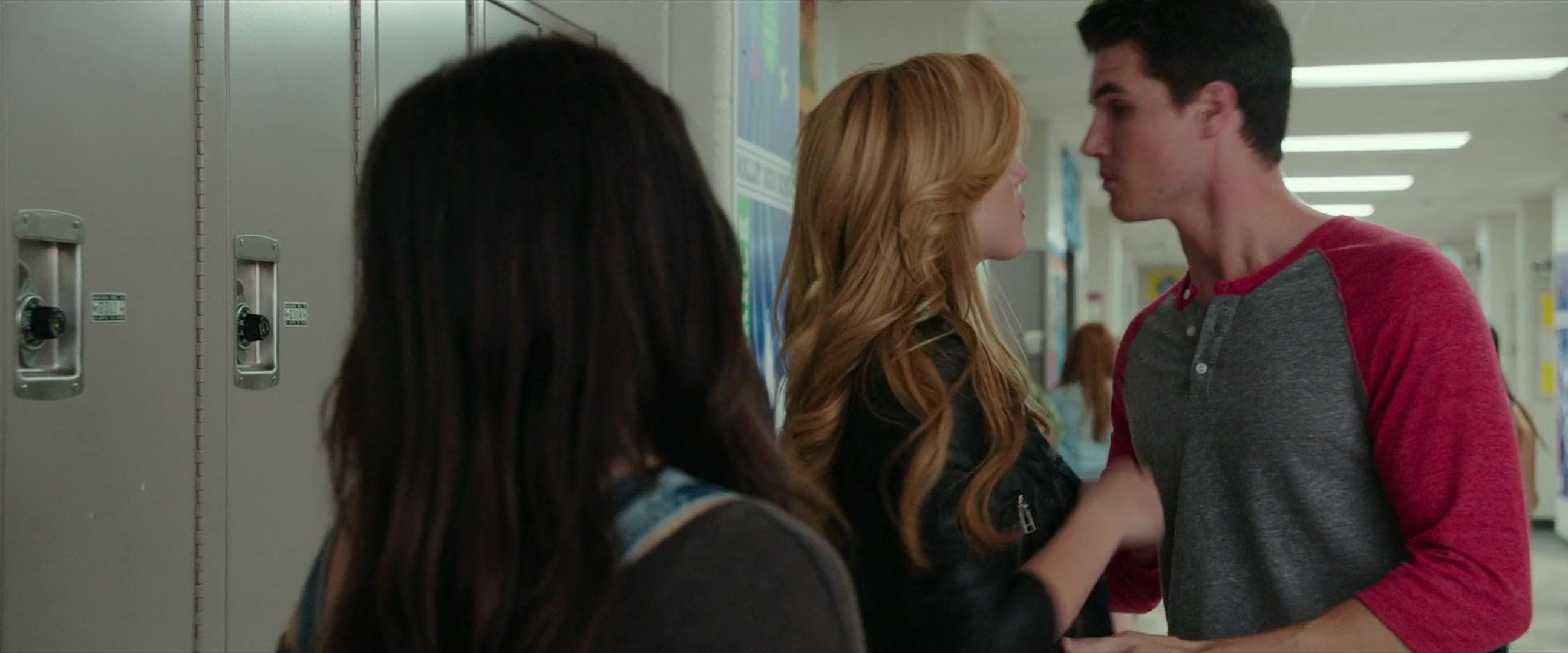 BellaScenes_TheDuff_BTD_0364.jpg BellaScenes_TheDuff_BTD_0364.jpg
