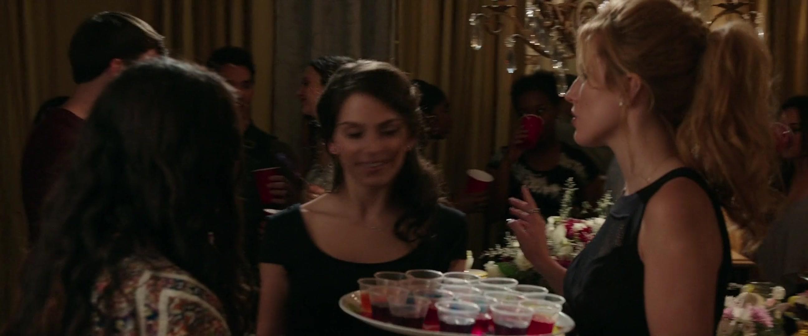 BellaScenes_TheDuff_BTD_0497.jpg BellaScenes_TheDuff_BTD_0497.jpg