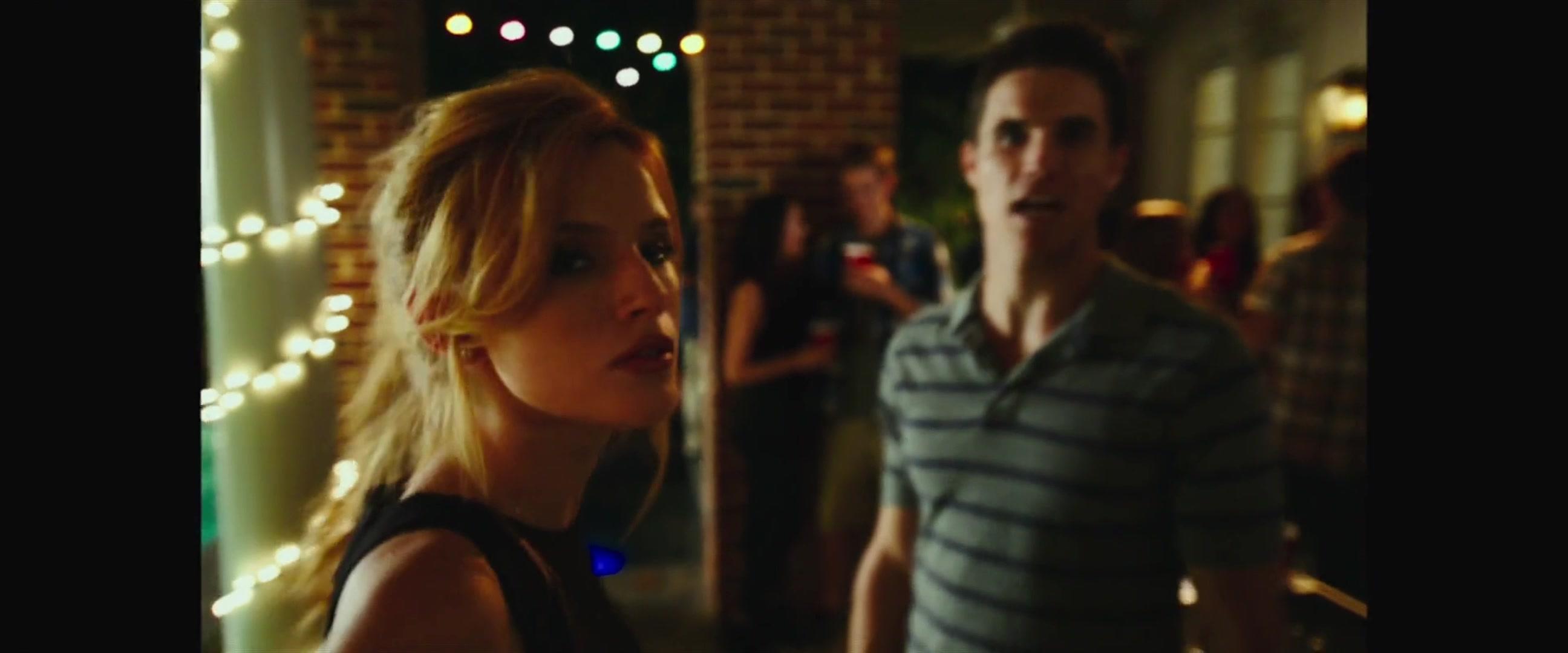 BellaScenes_TheDuff_BTD_0725.jpg BellaScenes_TheDuff_BTD_0725.jpg