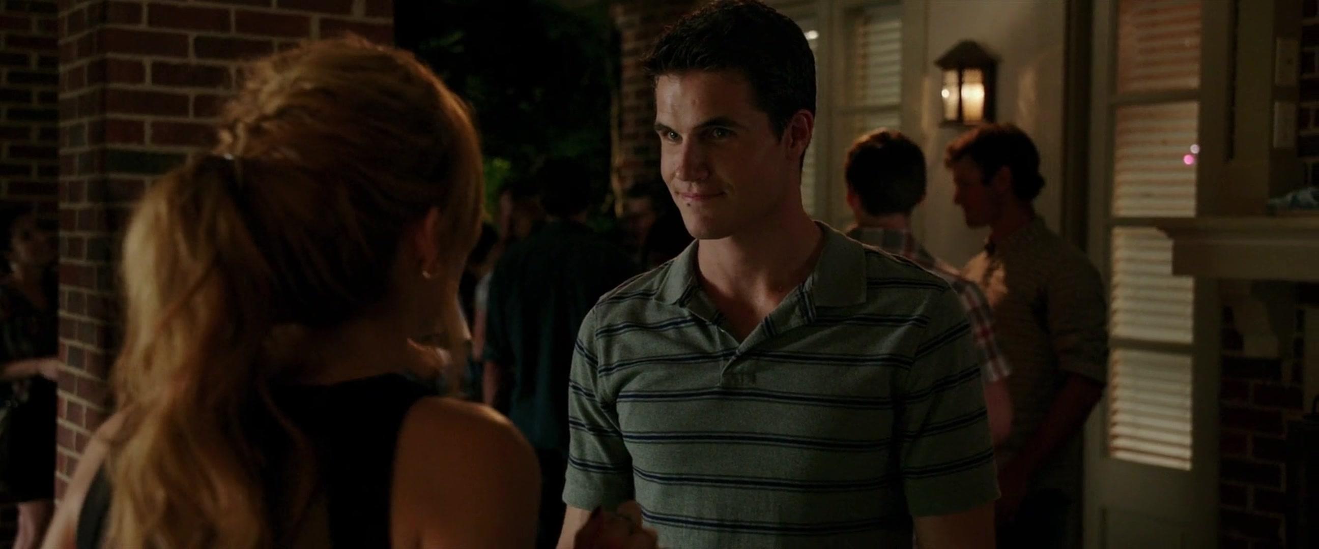 BellaScenes_TheDuff_BTD_0790.jpg BellaScenes_TheDuff_BTD_0790.jpg