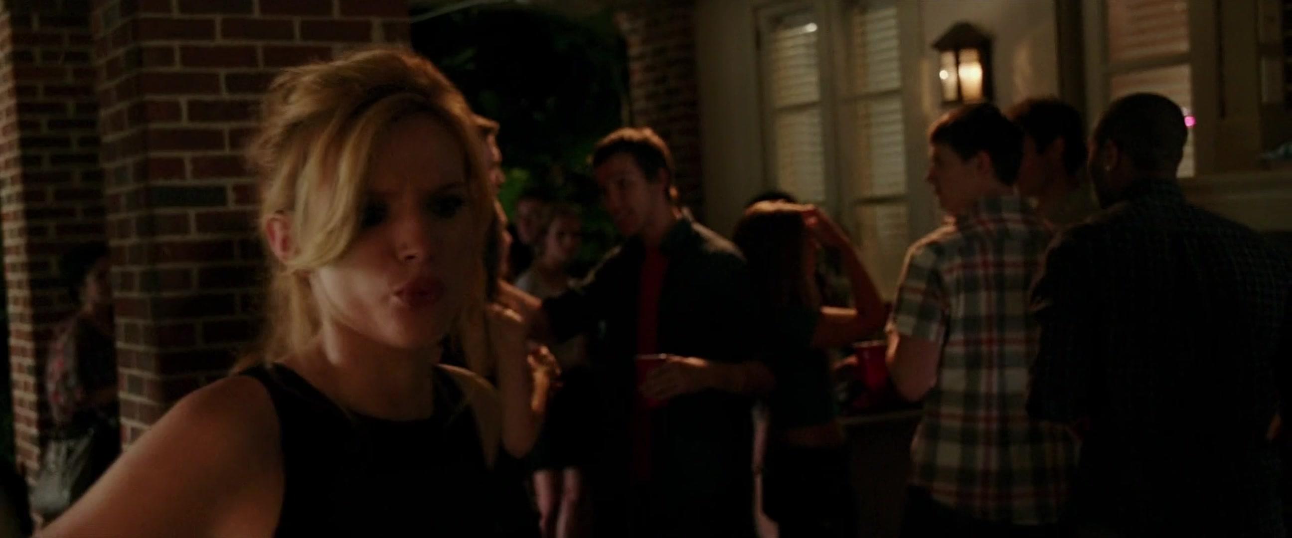 BellaScenes_TheDuff_BTD_0845.jpg BellaScenes_TheDuff_BTD_0845.jpg