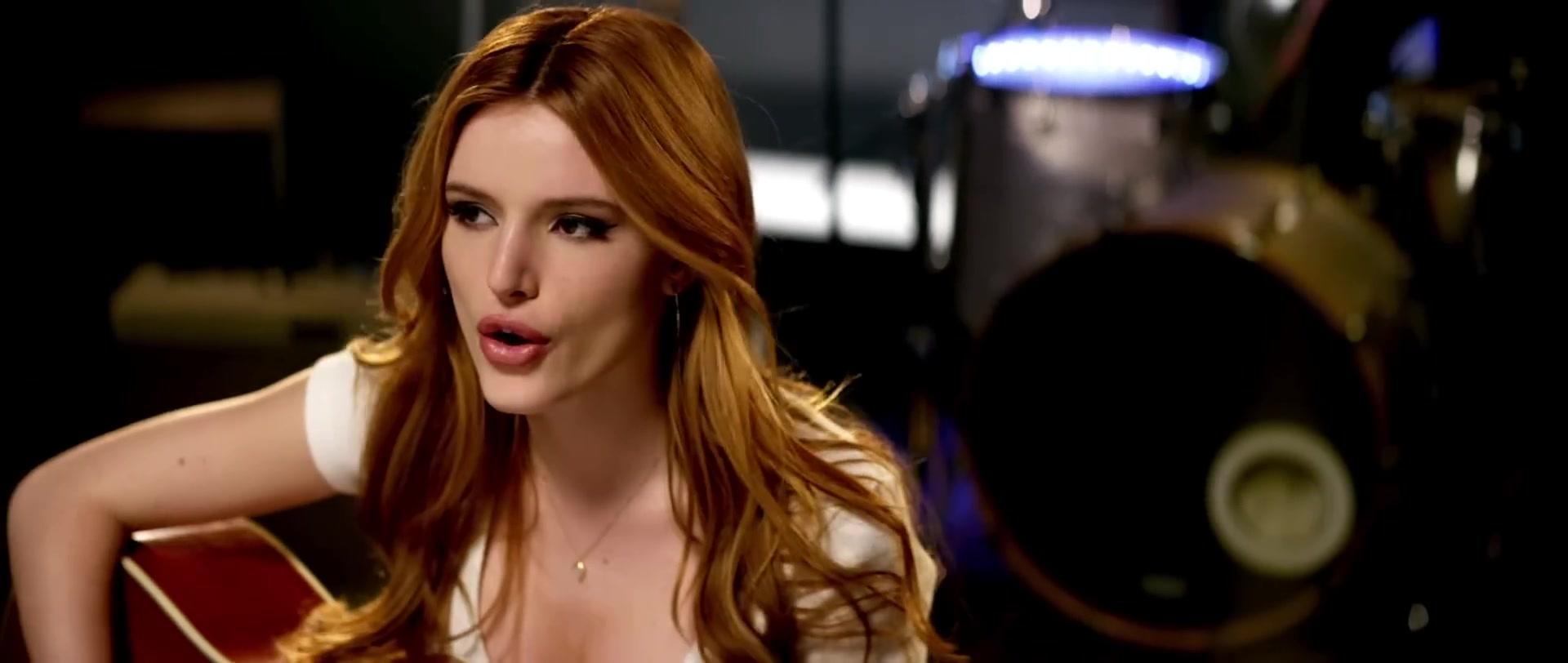Bella_BurnSoBright_MV_MidnightSun_BTD_031.jpg
