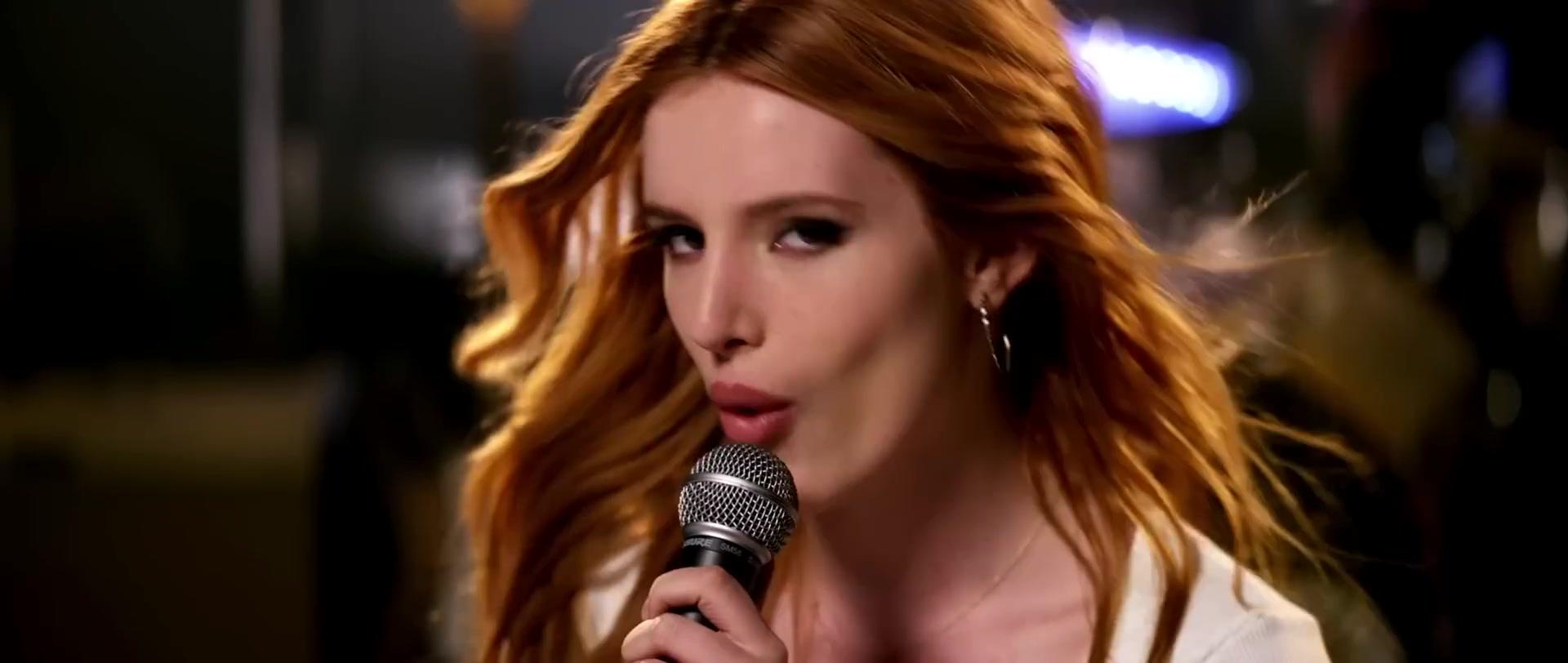Bella_BurnSoBright_MV_MidnightSun_BTD_144.jpg