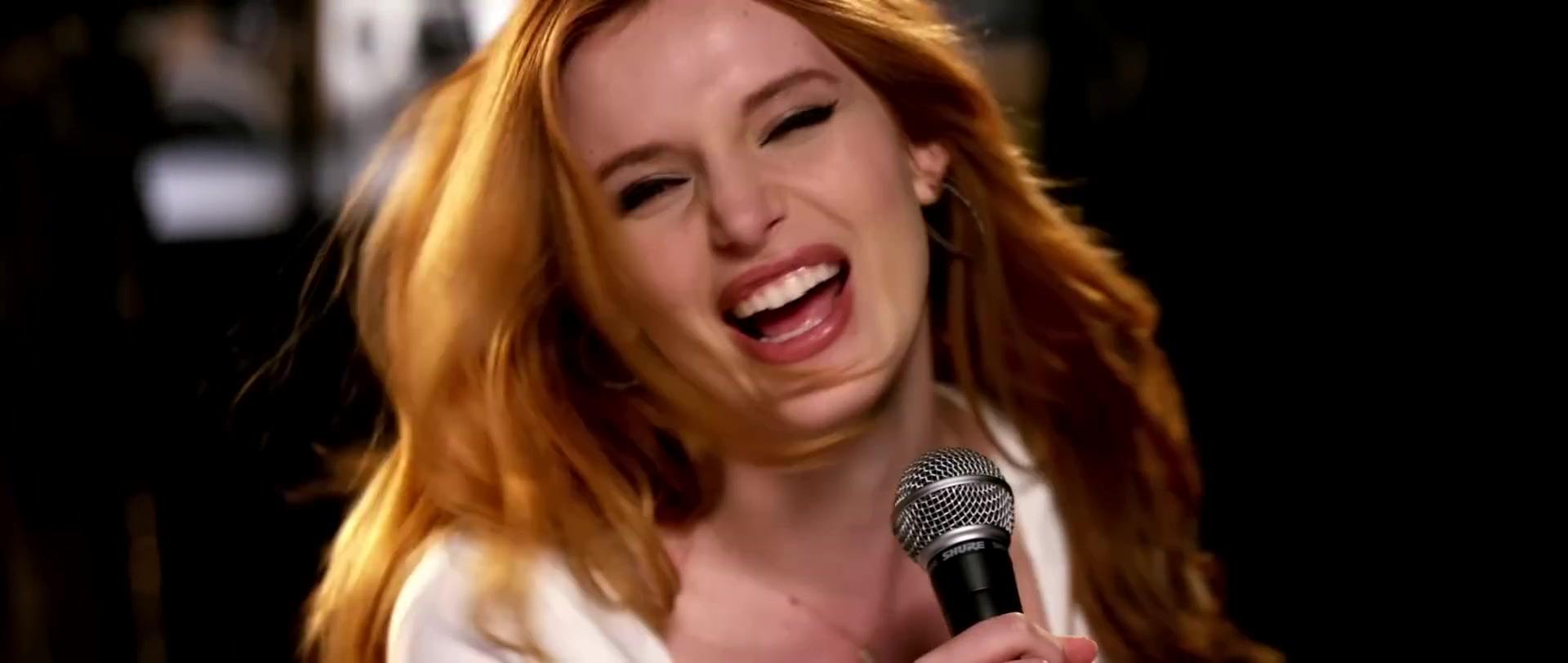 Bella_BurnSoBright_MV_MidnightSun_BTD_321.jpg Bella_BurnSoBright_MV_MidnightSun_BTD_321.jpg