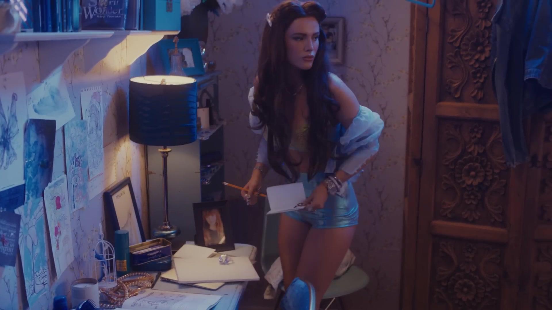 Bella_PhantomMV_BTD_0118.jpg Bella_PhantomMV_BTD_0118.jpg