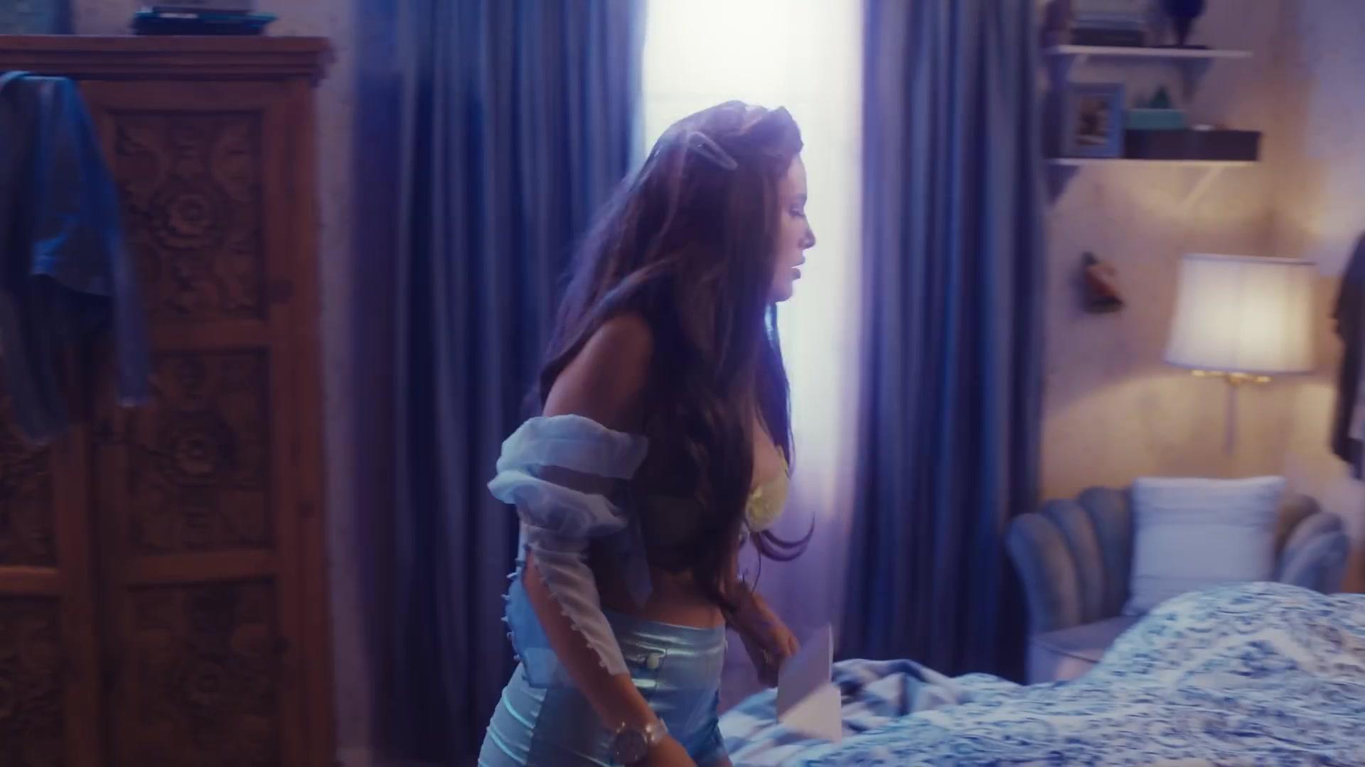 Bella_PhantomMV_BTD_0128.jpg Bella_PhantomMV_BTD_0128.jpg