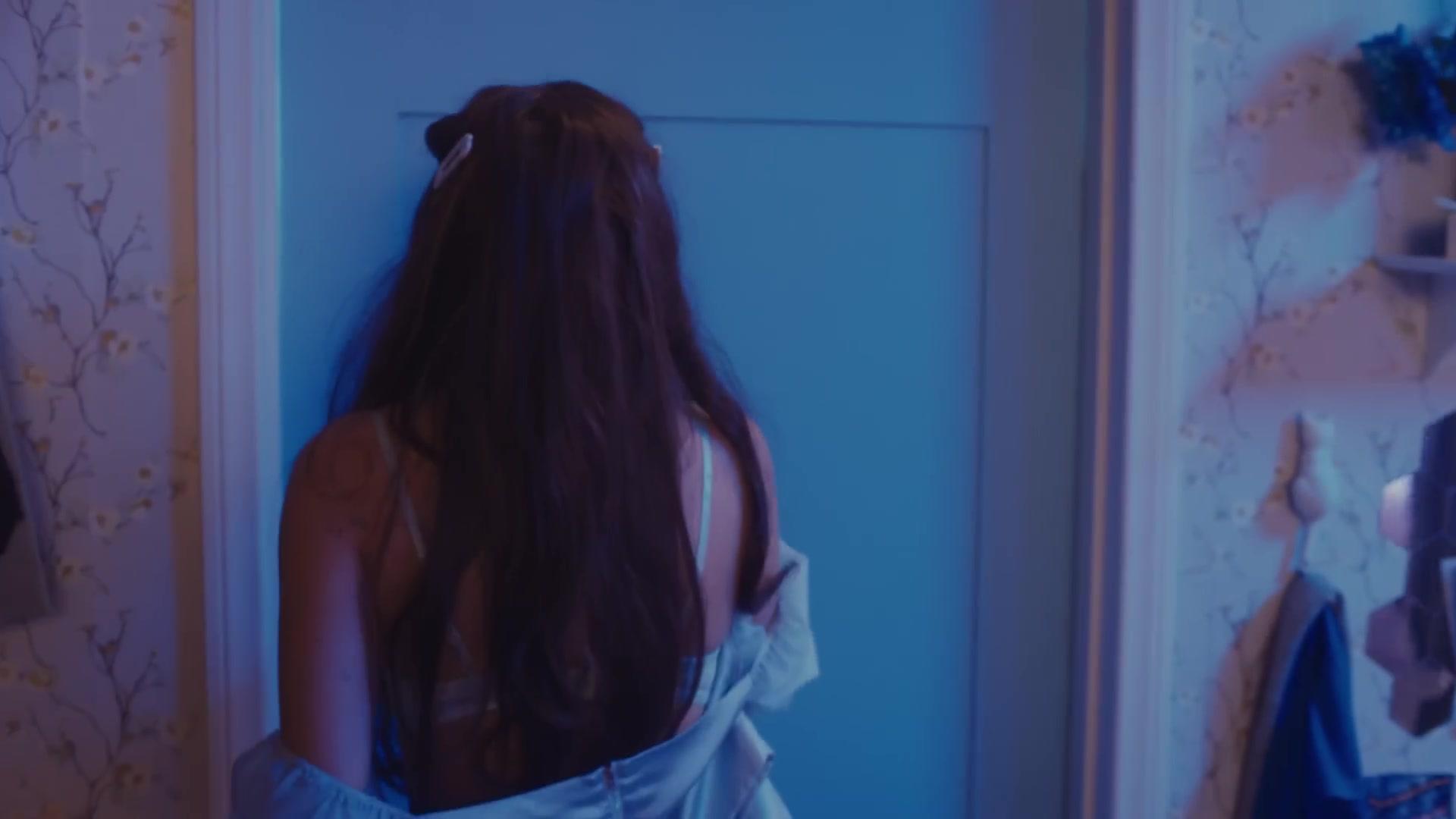 Bella_PhantomMV_BTD_0147.jpg Bella_PhantomMV_BTD_0147.jpg