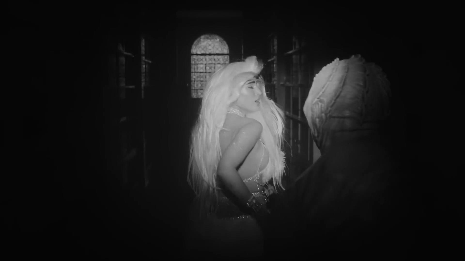 Bella_PhantomMV_BTD_0738.jpg Bella_PhantomMV_BTD_0738.jpg