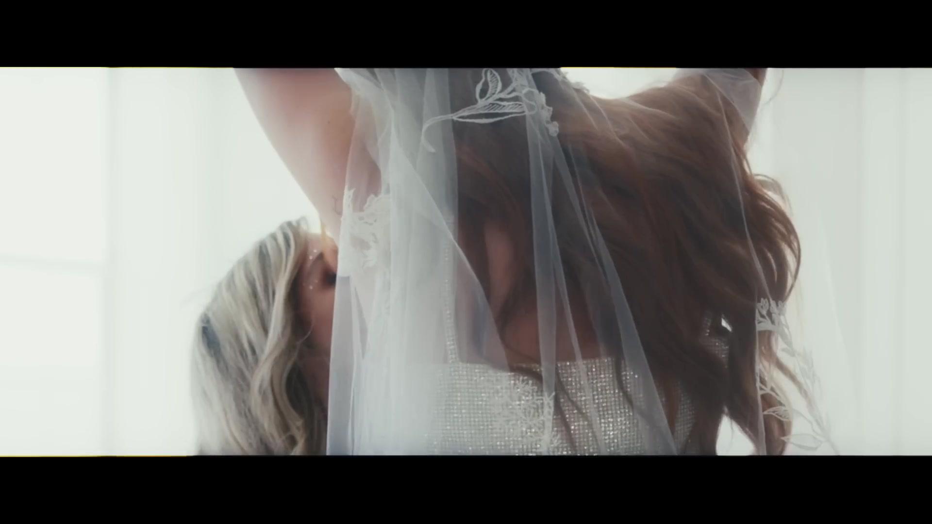 Bella_ShakeIt_MV_BTD_033.jpg Bella_ShakeIt_MV_BTD_033.jpg