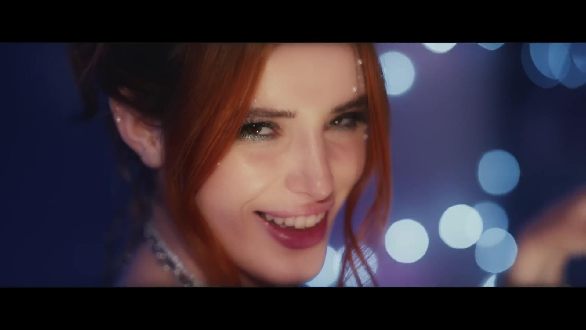 Bella_ShakeIt_MV_BTD_346.jpg Bella_ShakeIt_MV_BTD_346.jpg