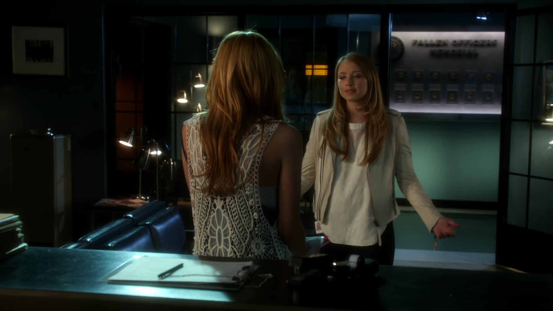 CSI_Crime_Scene_Investigation_S15E04_1080p_BTD_004048.jpg