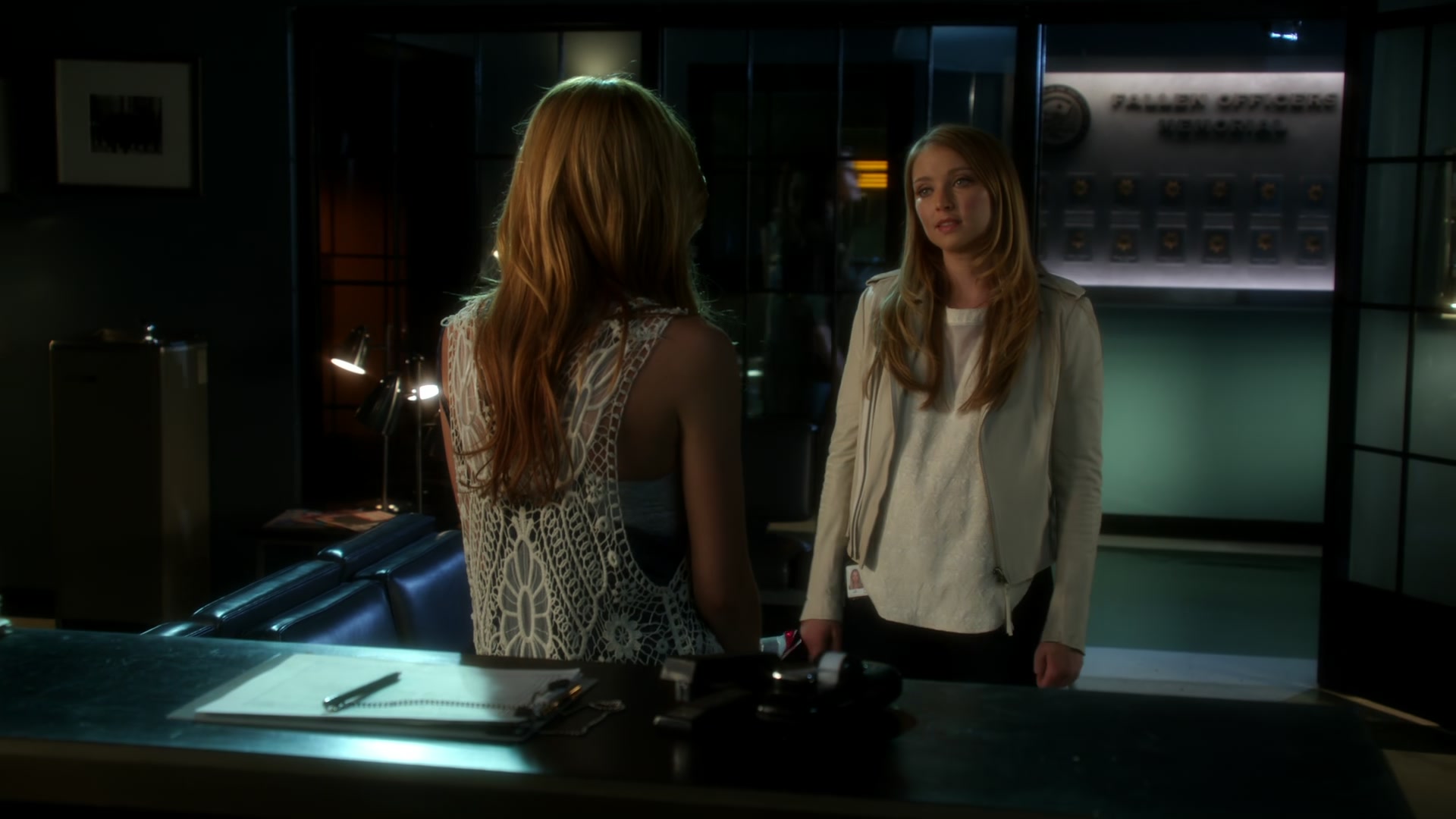 CSI_Crime_Scene_Investigation_S15E04_1080p_BTD_004054.jpg CSI_Crime_Scene_Investigation_S15E04_1080p_BTD_004054.jpg