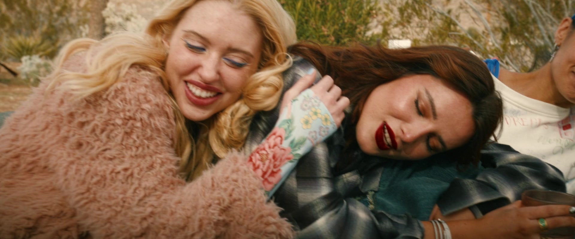 Find_Your_Friends_2025_1080p_BTD_003138.jpg Find_Your_Friends_2025_1080p_BTD_003138.jpg