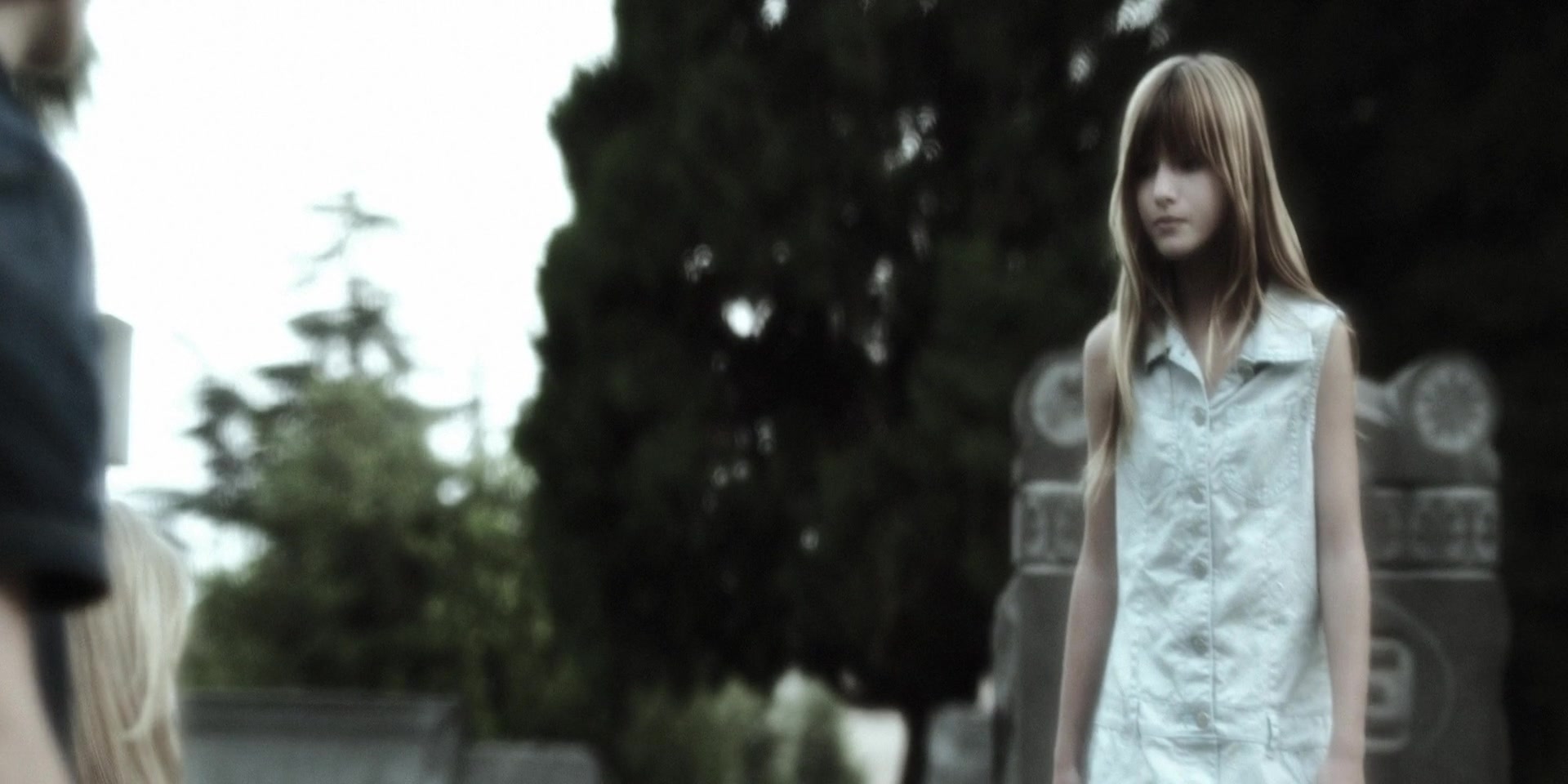 Forget_Me_Not_2009_1080p_BTD_005290.jpg