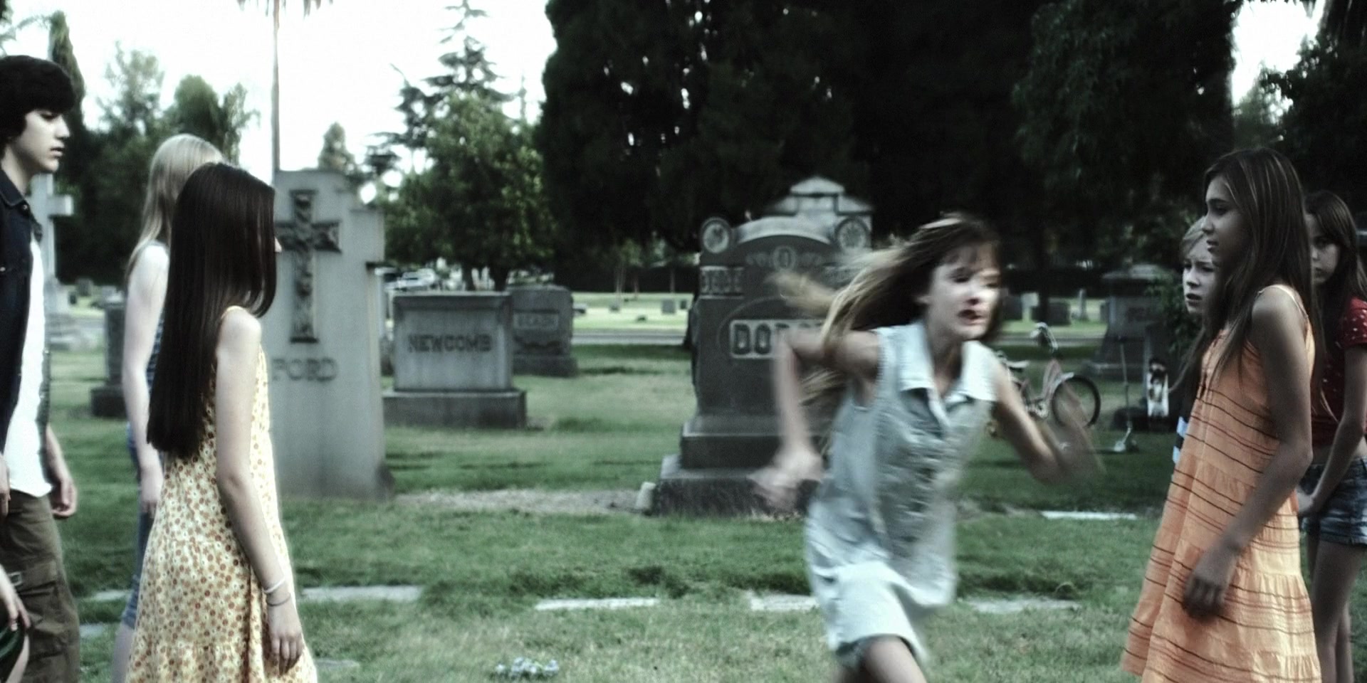 Forget_Me_Not_2009_1080p_BTD_005373.jpg