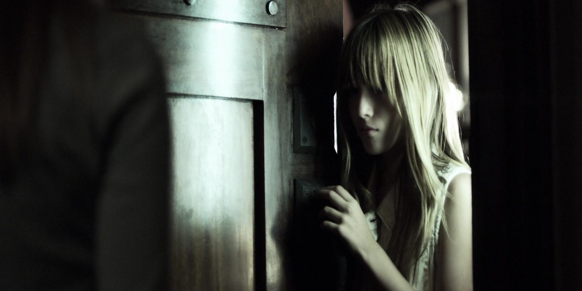 Forget_Me_Not_2009_1080p_BTD_012415.jpg