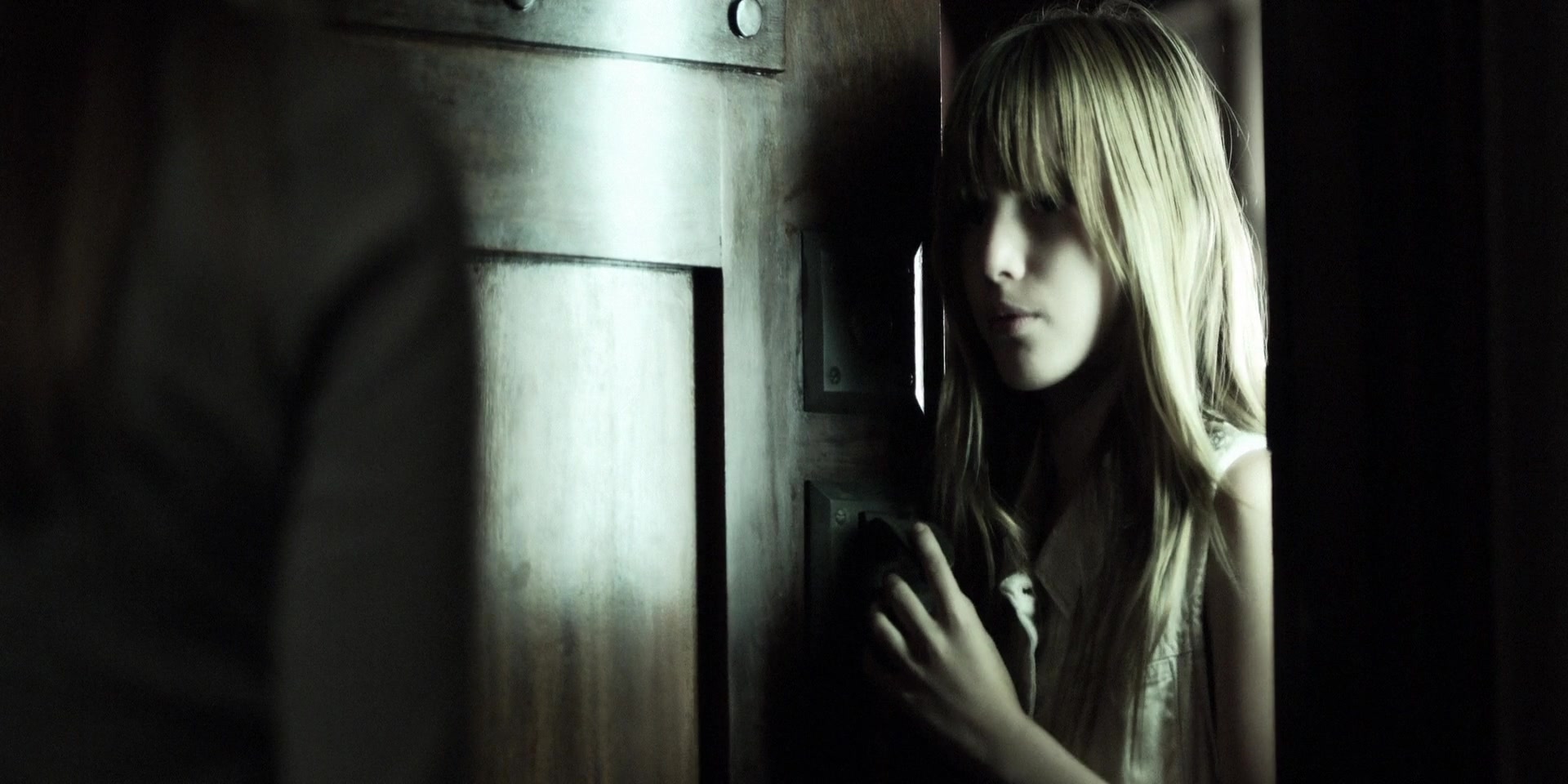 Forget_Me_Not_2009_1080p_BTD_012422.jpg
