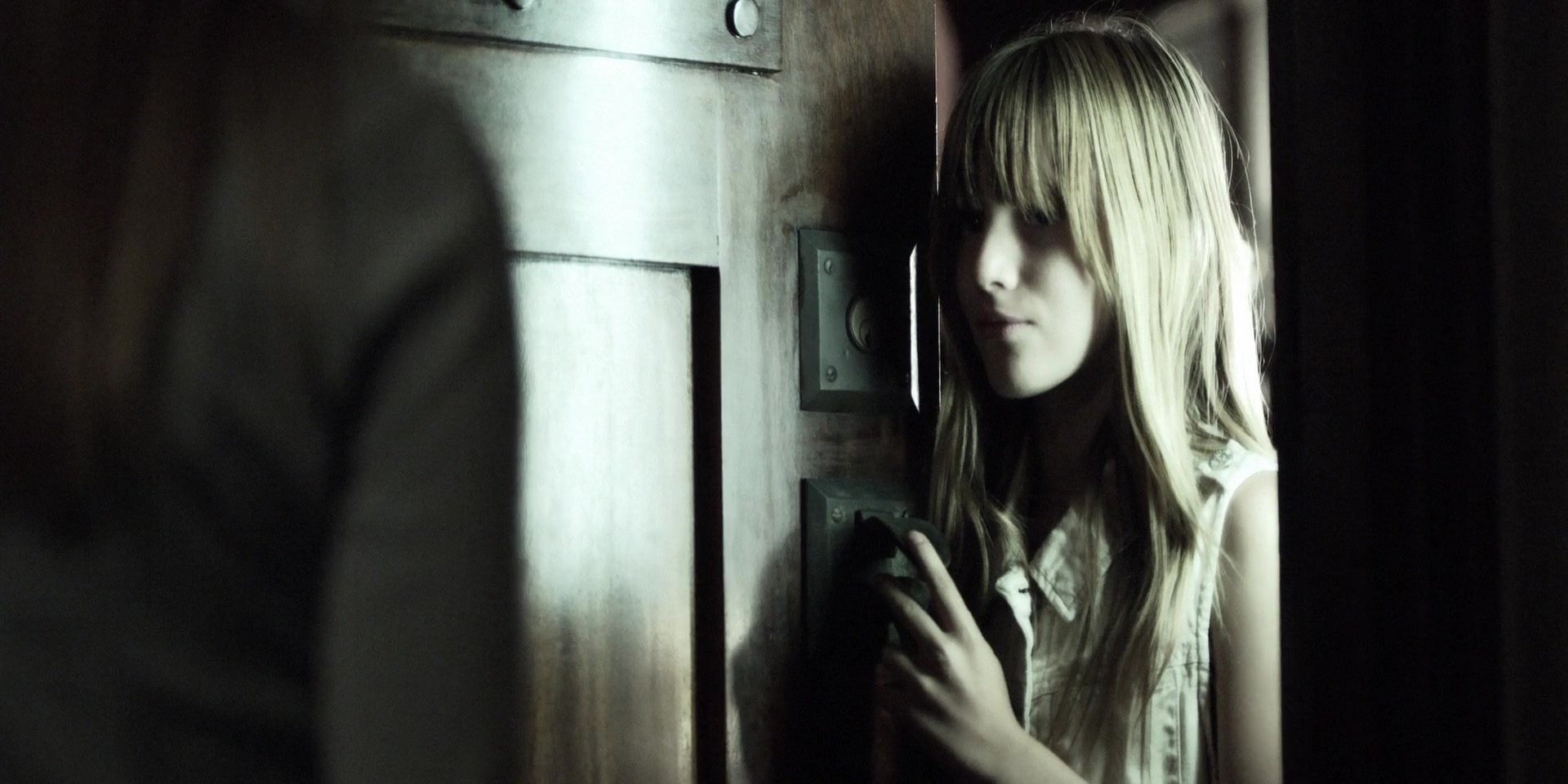 Forget_Me_Not_2009_1080p_BTD_012431.jpg