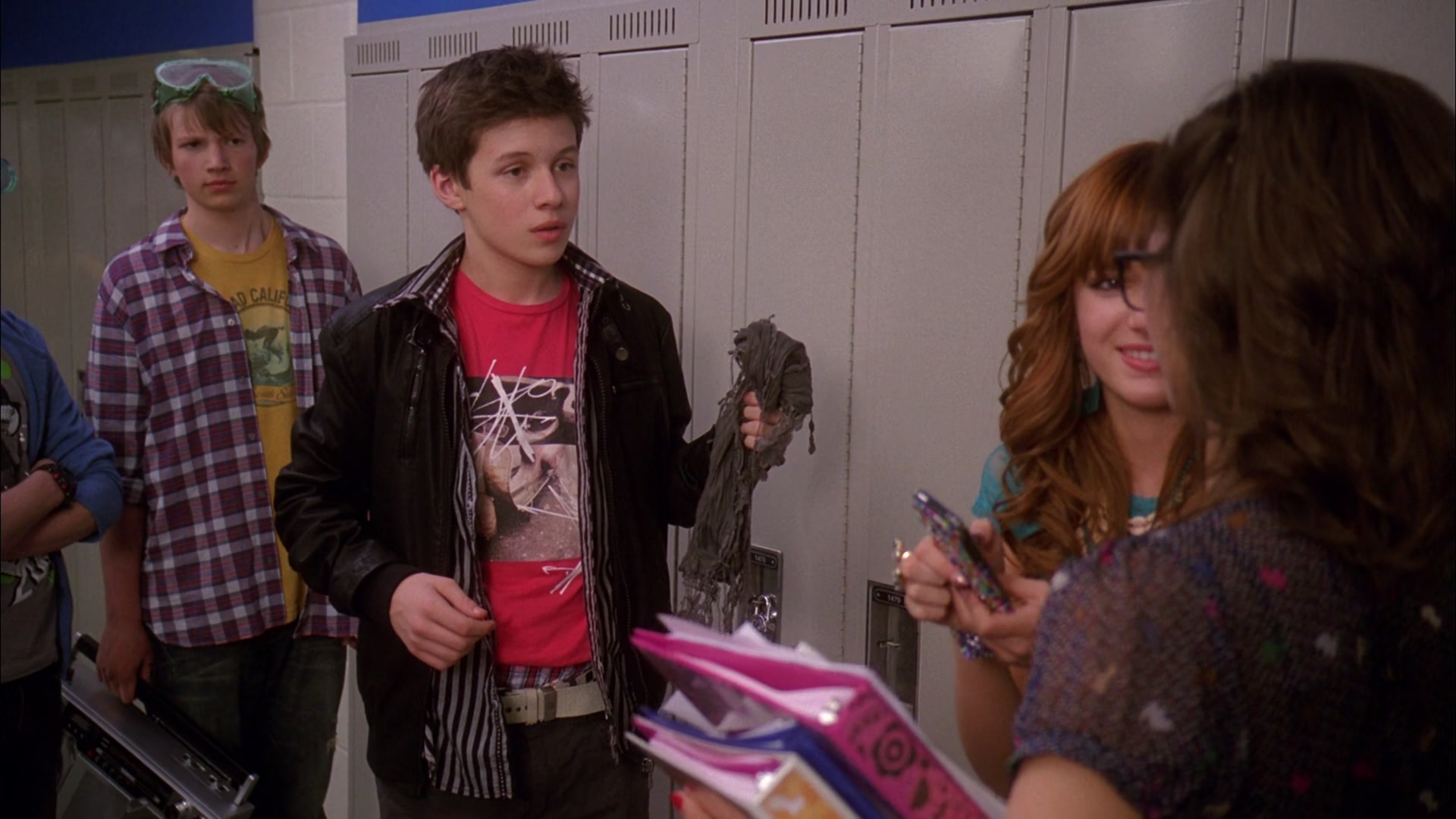 Frenemies_2012_1080p_BTD_001980.jpg Frenemies_2012_1080p_BTD_001980.jpg
