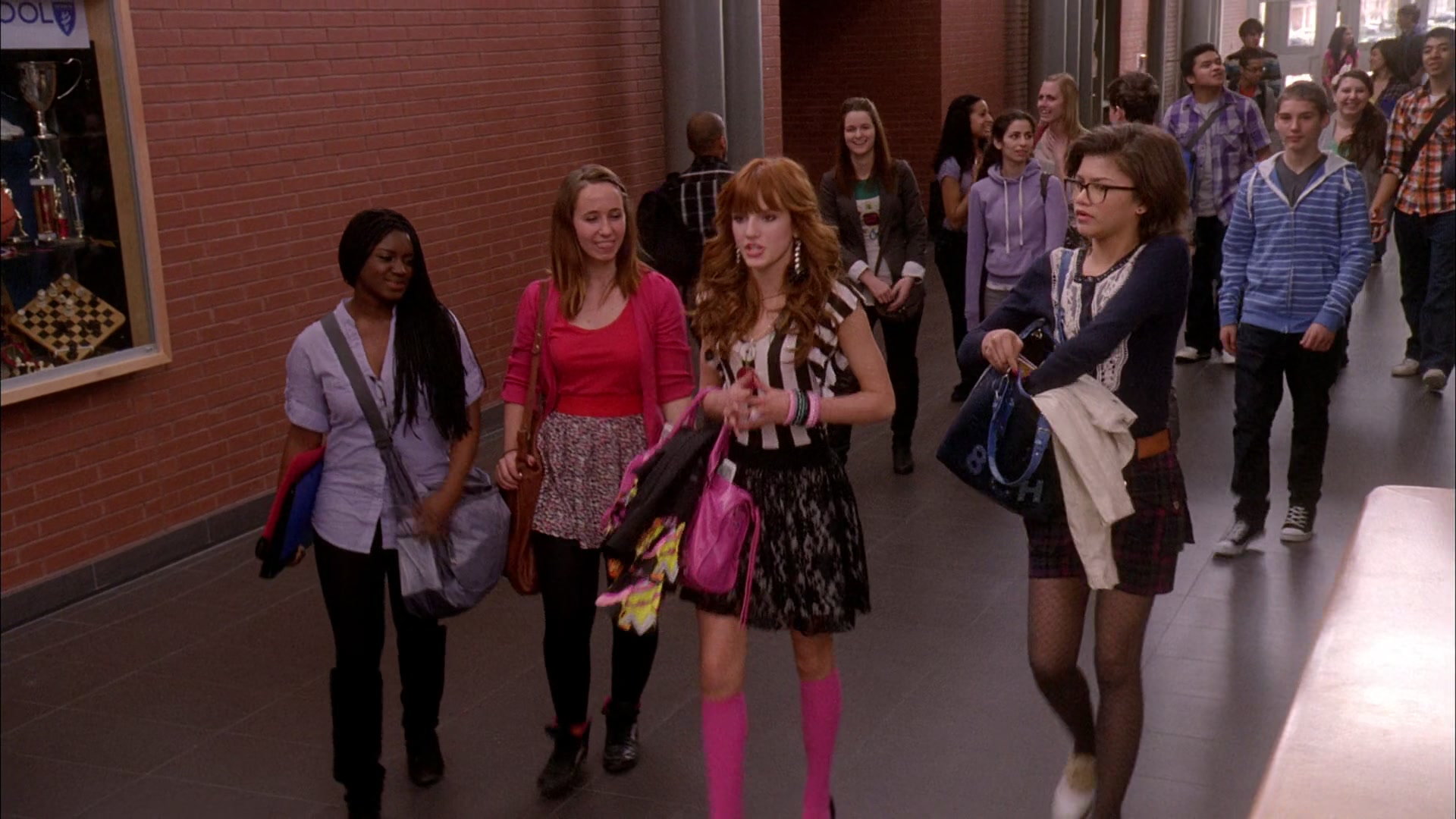 Frenemies_2012_1080p_BTD_004097.jpg Frenemies_2012_1080p_BTD_004097.jpg