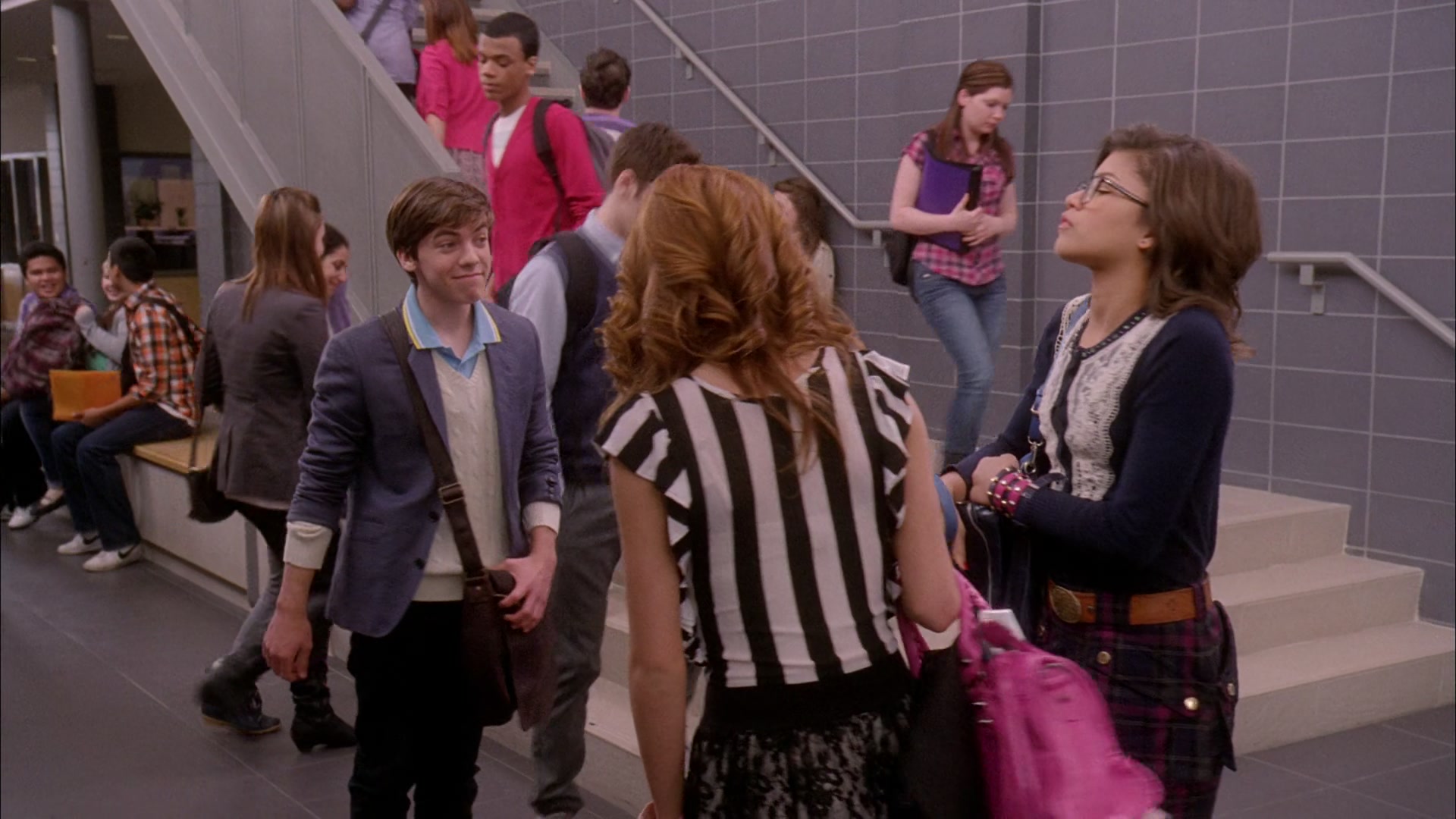 Frenemies_2012_1080p_BTD_004119.jpg Frenemies_2012_1080p_BTD_004119.jpg