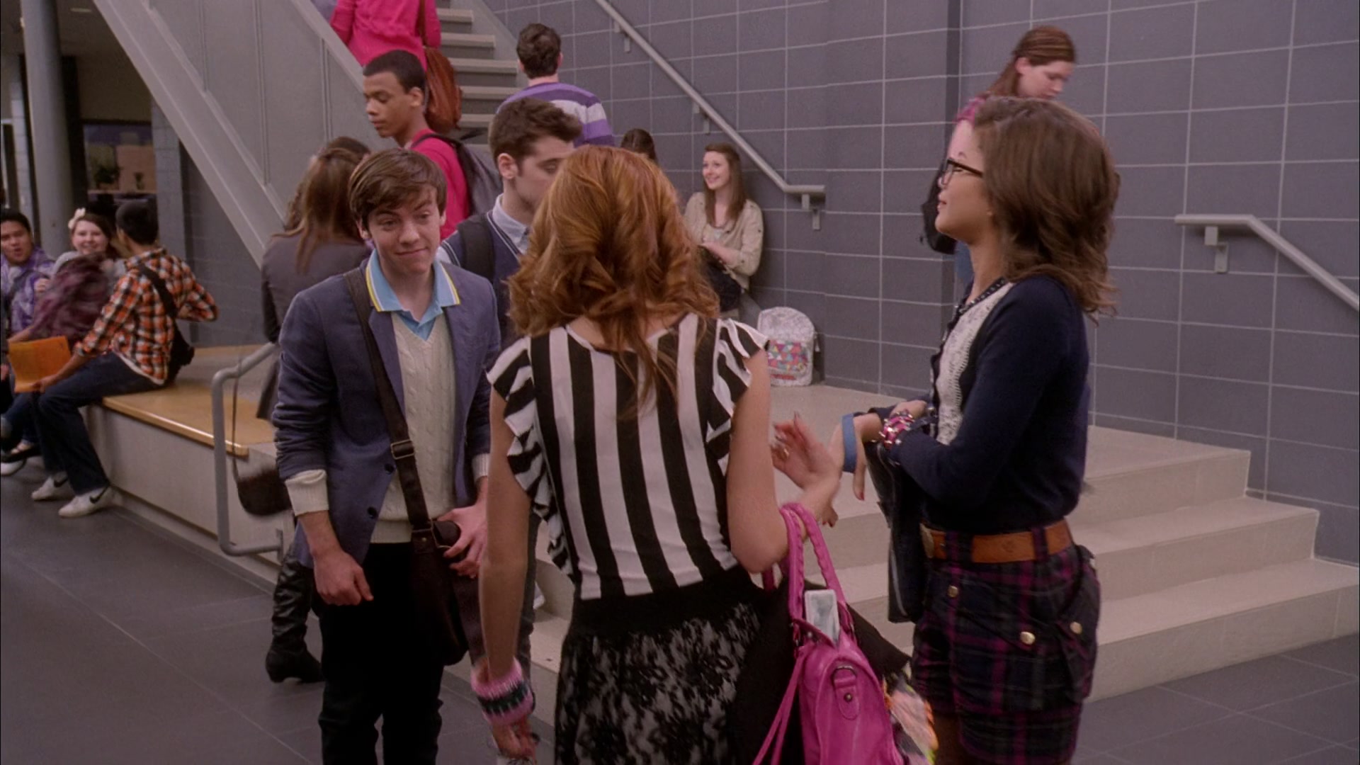 Frenemies_2012_1080p_BTD_004120.jpg Frenemies_2012_1080p_BTD_004120.jpg