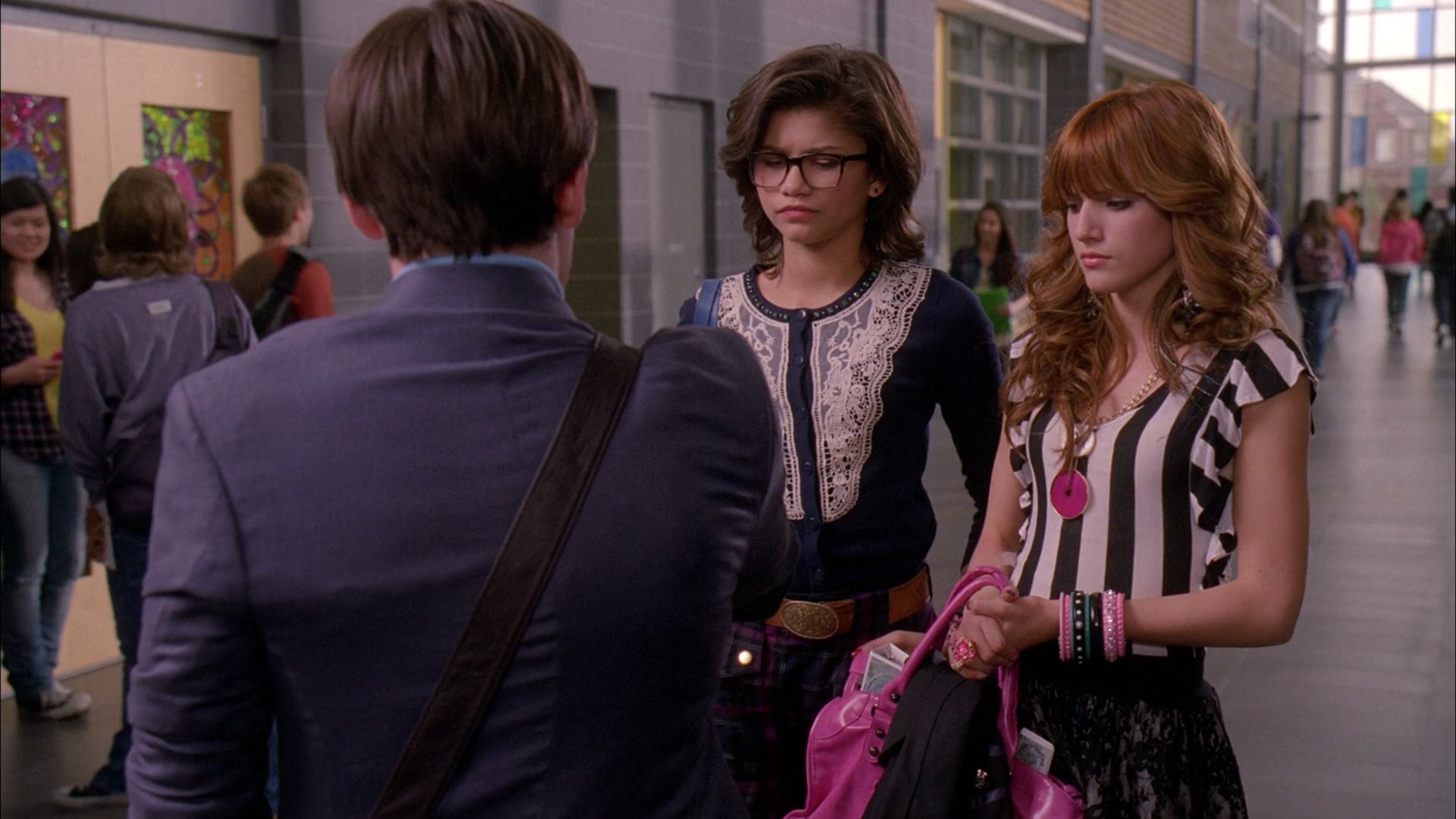 Frenemies_2012_1080p_BTD_004136.jpg