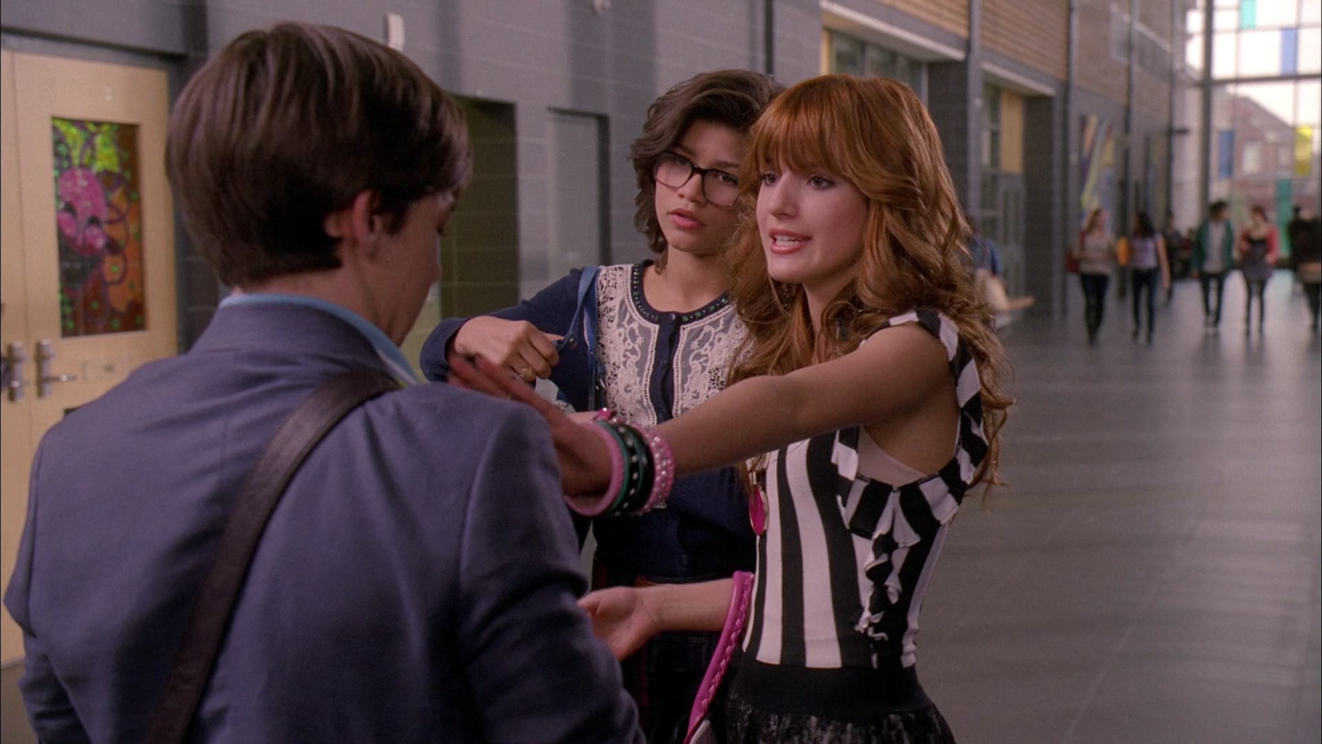 Frenemies_2012_1080p_BTD_004194.jpg Frenemies_2012_1080p_BTD_004194.jpg