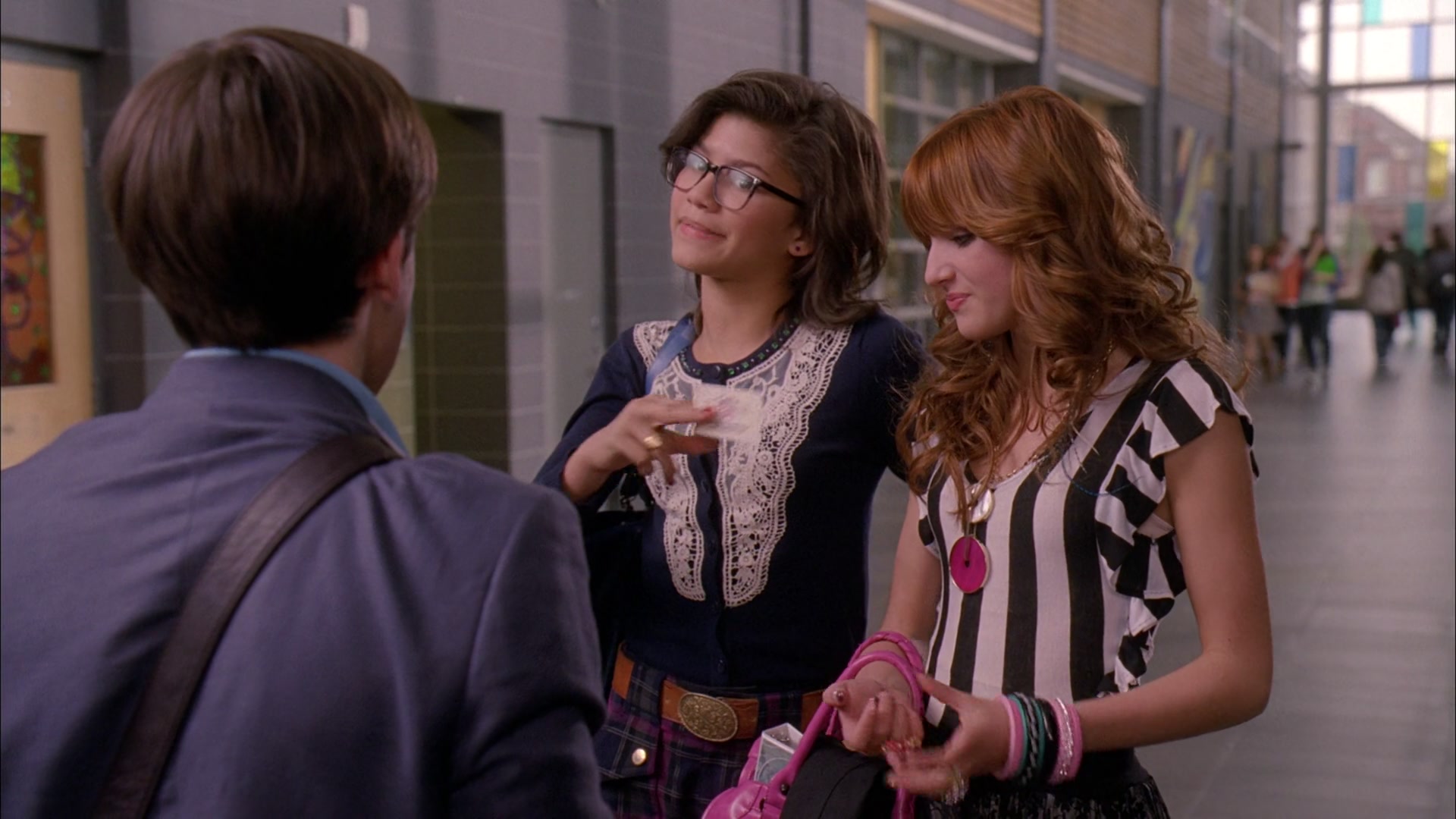 Frenemies_2012_1080p_BTD_004203.jpg Frenemies_2012_1080p_BTD_004203.jpg