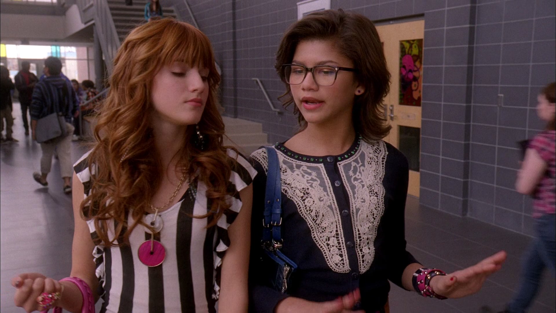 Frenemies_2012_1080p_BTD_004352.jpg Frenemies_2012_1080p_BTD_004352.jpg