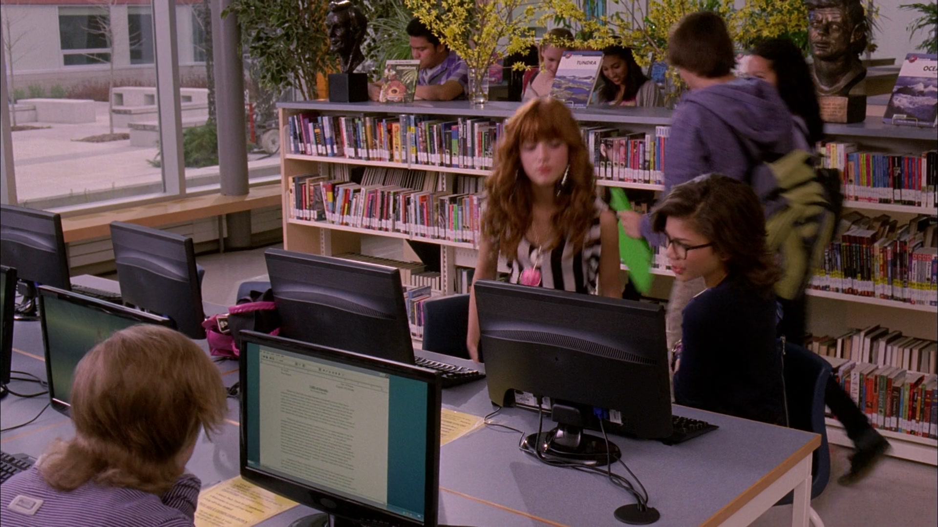 Frenemies_2012_1080p_BTD_004368.jpg Frenemies_2012_1080p_BTD_004368.jpg