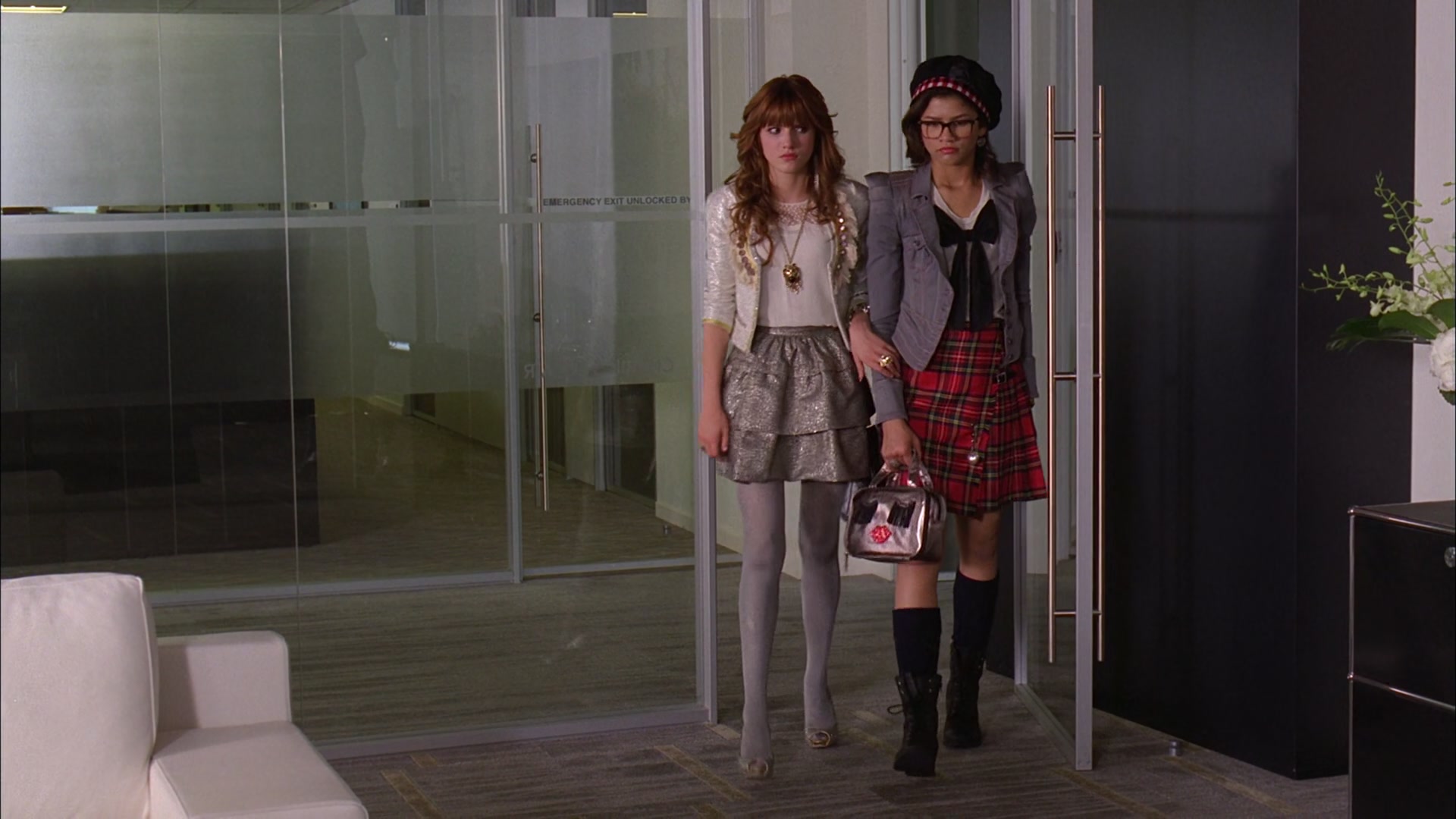 Frenemies_2012_1080p_BTD_004896.jpg Frenemies_2012_1080p_BTD_004896.jpg