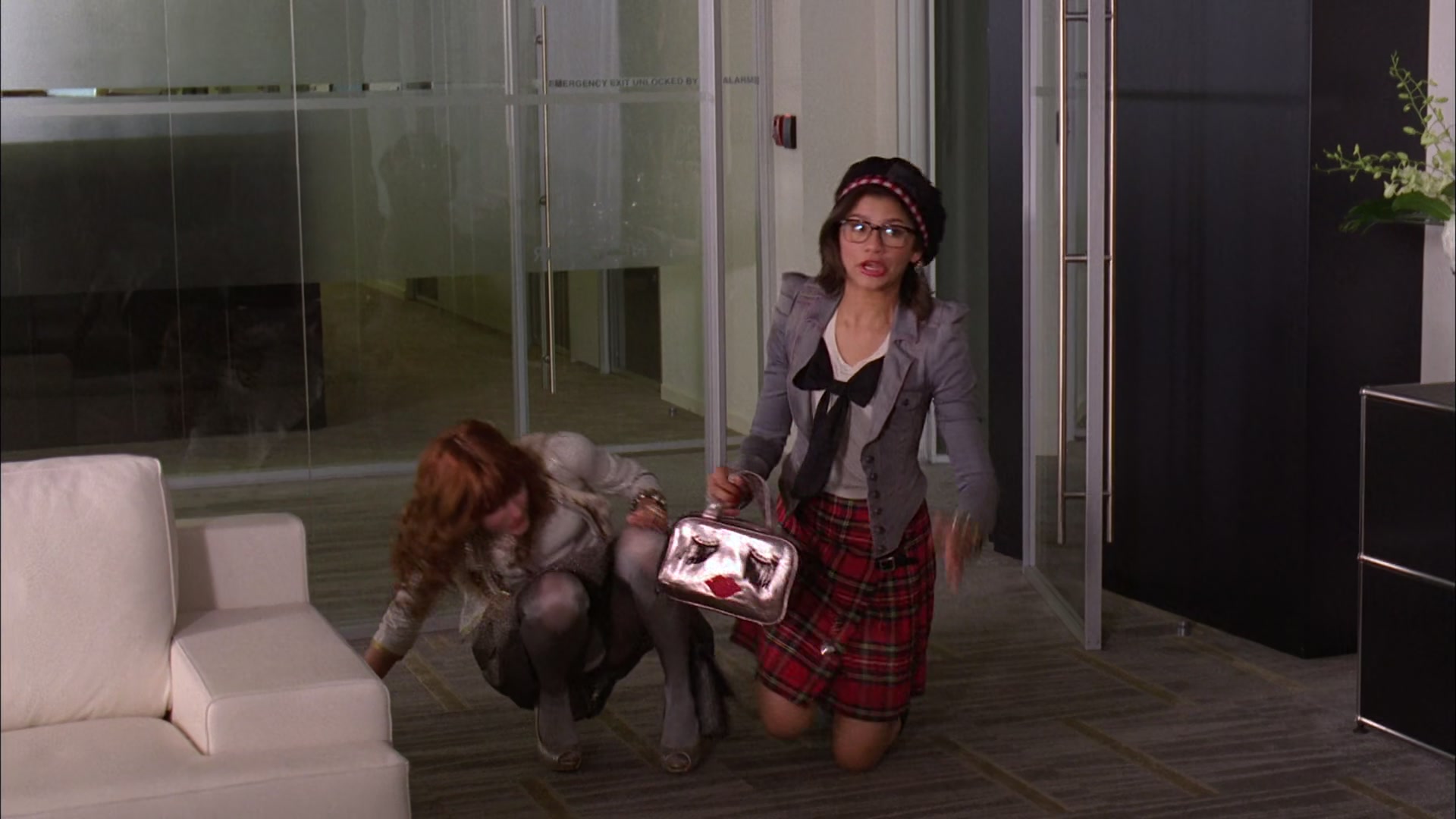 Frenemies_2012_1080p_BTD_004925.jpg Frenemies_2012_1080p_BTD_004925.jpg