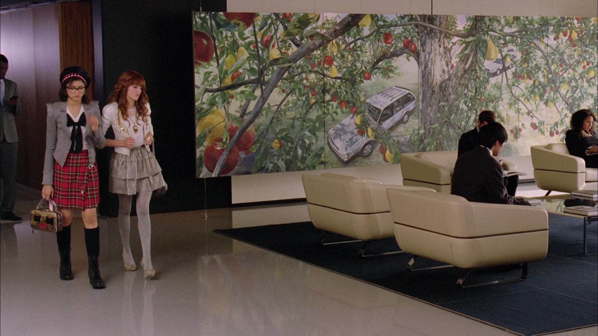Frenemies_2012_1080p_BTD_005385.jpg