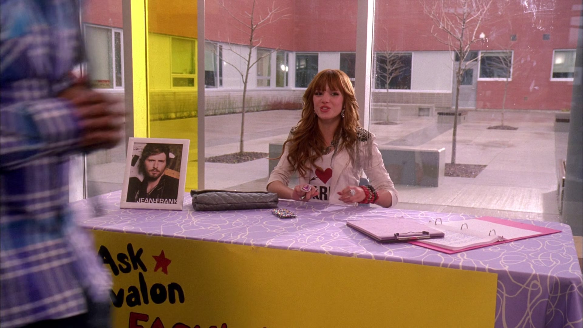 Frenemies_2012_1080p_BTD_005814.jpg Frenemies_2012_1080p_BTD_005814.jpg
