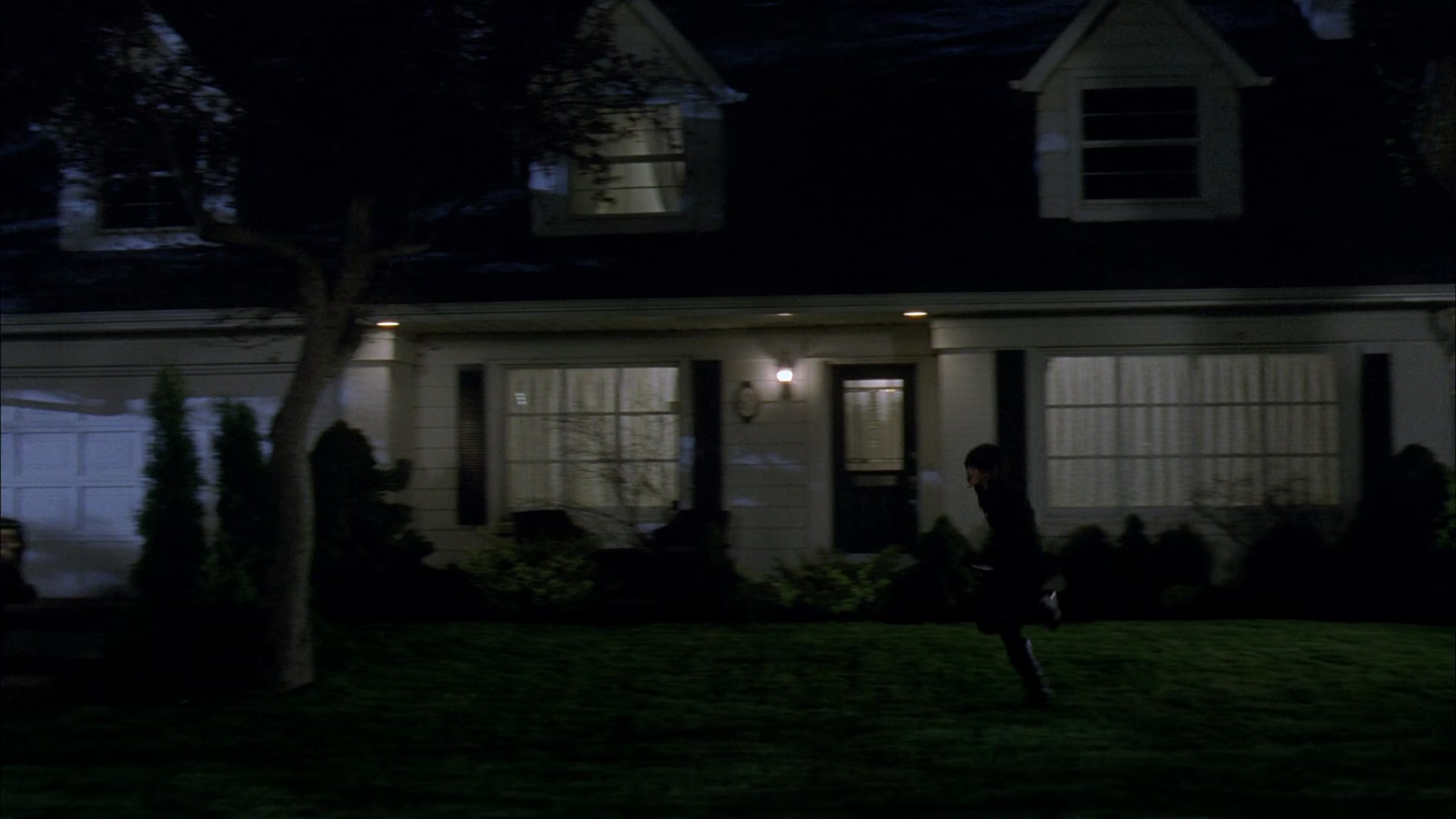 Frenemies_2012_1080p_BTD_006577.jpg