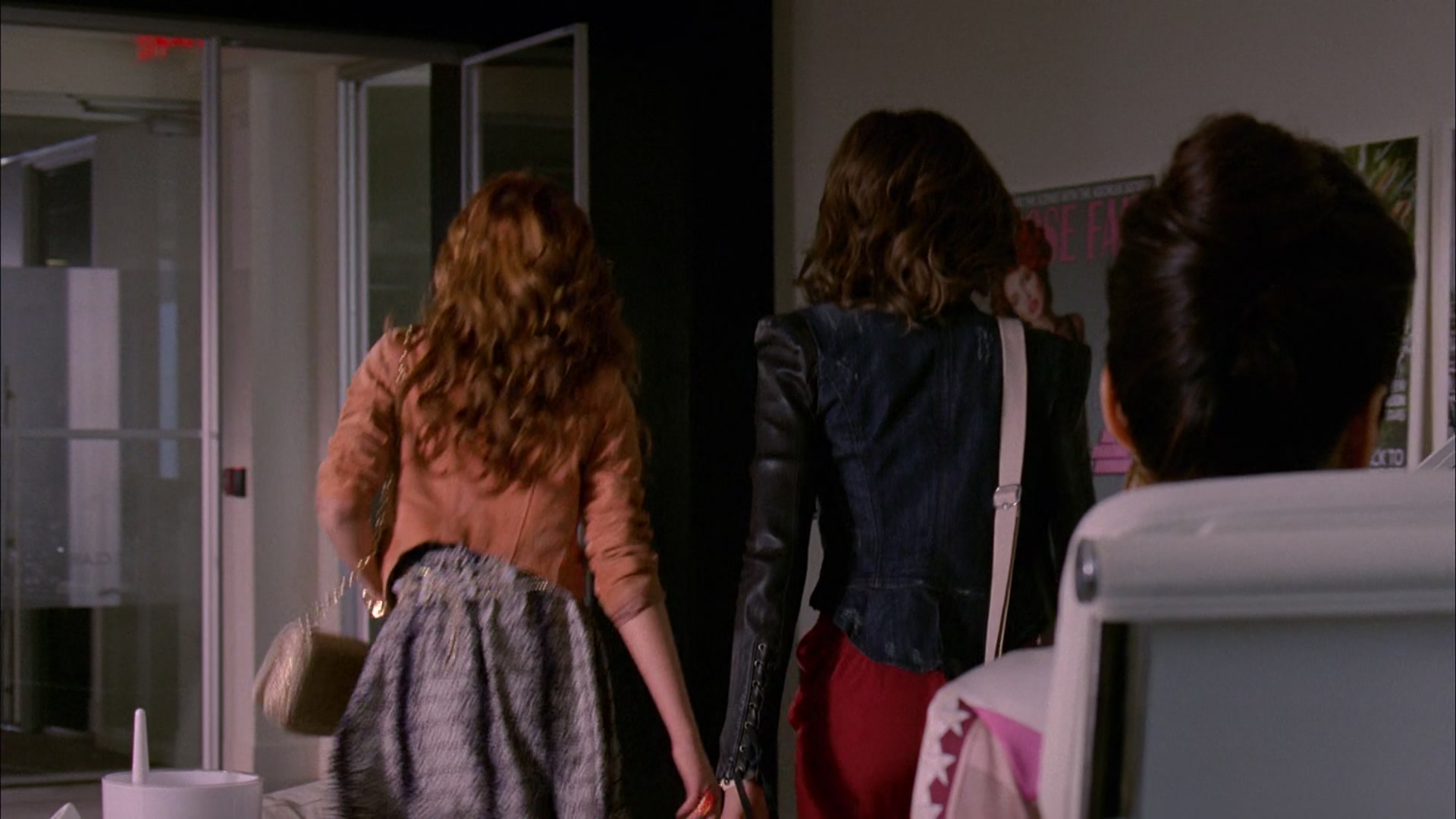 Frenemies_2012_1080p_BTD_007604.jpg Frenemies_2012_1080p_BTD_007604.jpg
