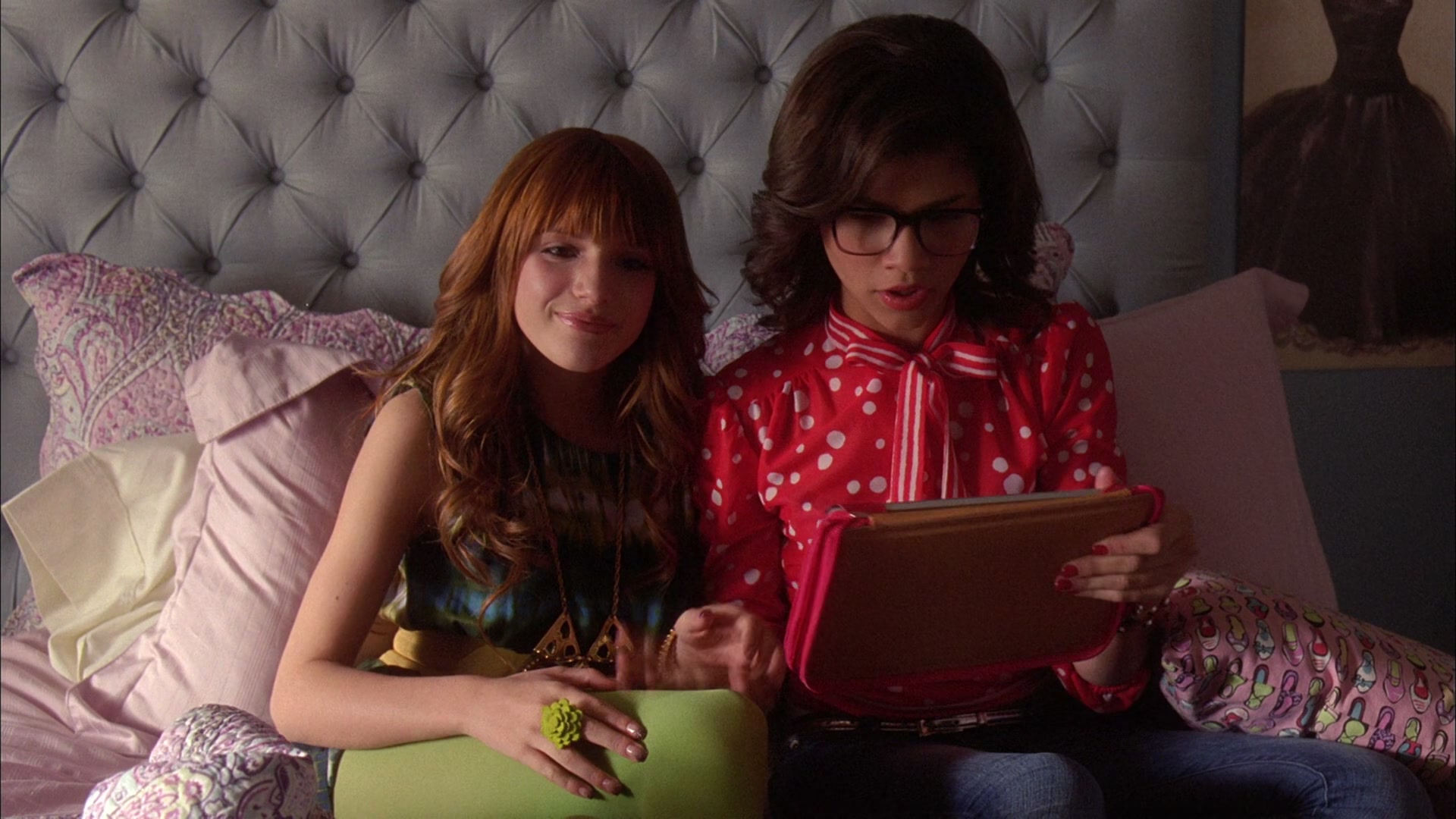 Frenemies_2012_1080p_BTD_007972.jpg Frenemies_2012_1080p_BTD_007972.jpg