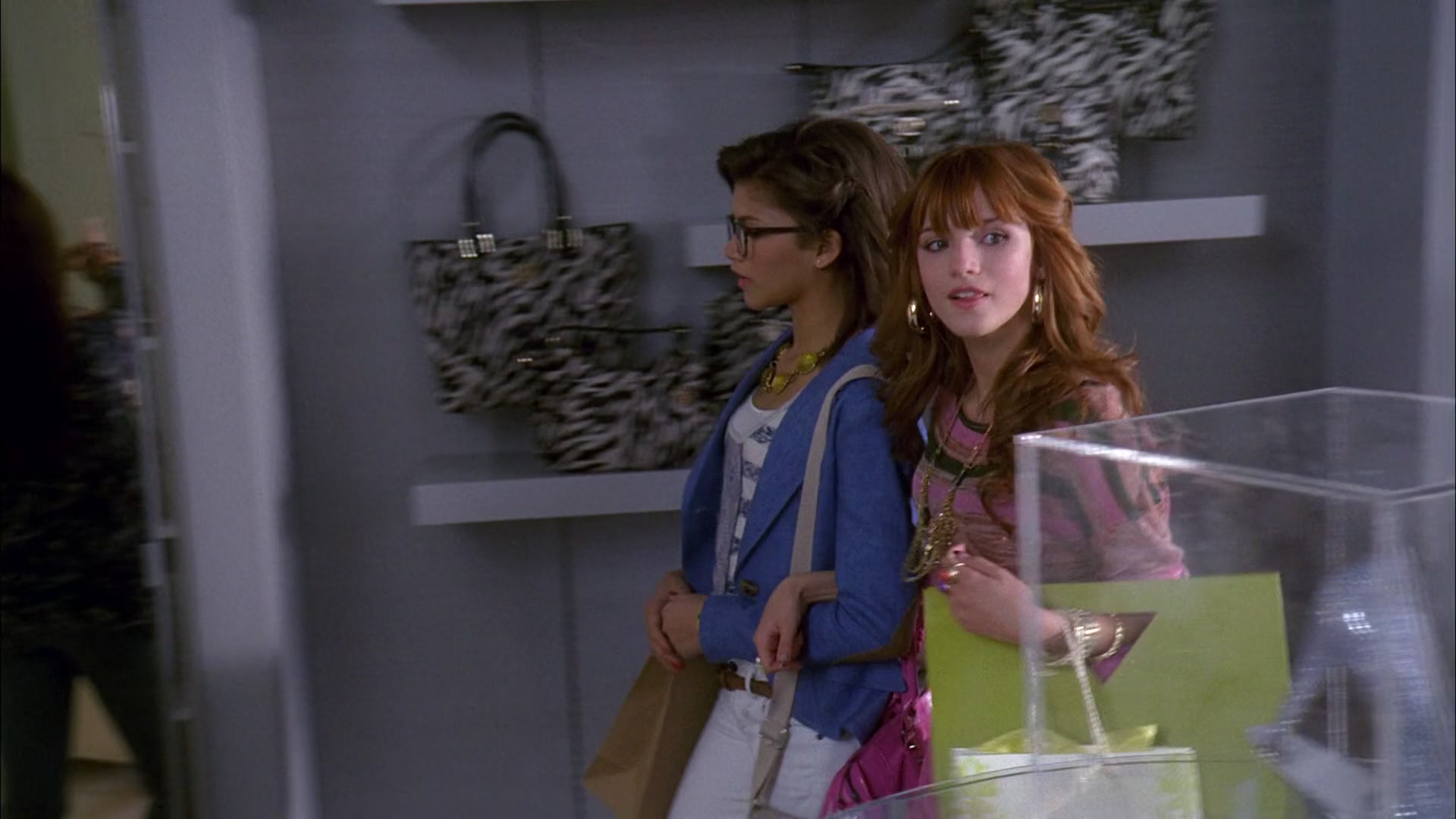 Frenemies_2012_1080p_BTD_008616.jpg Frenemies_2012_1080p_BTD_008616.jpg