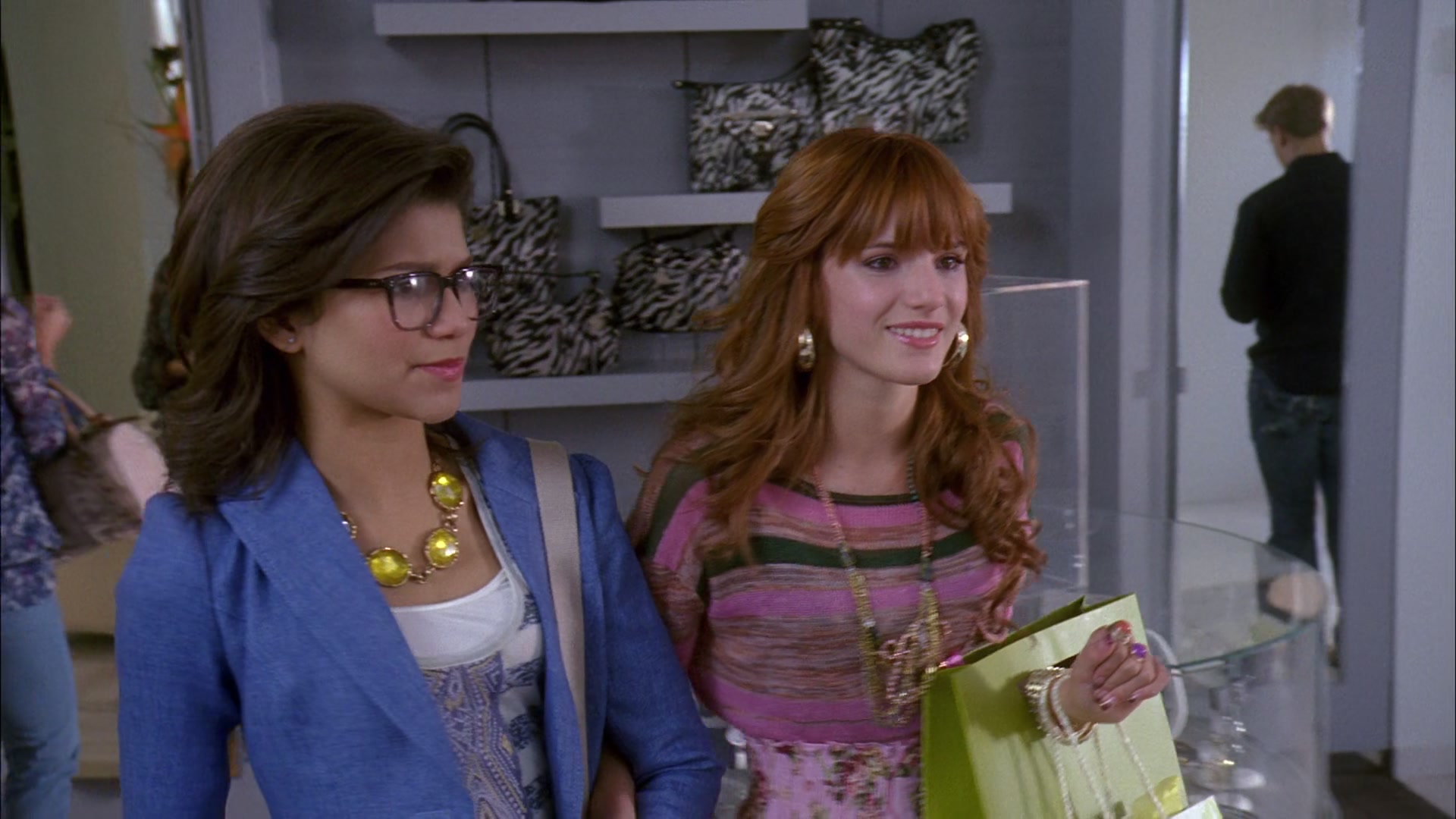 Frenemies_2012_1080p_BTD_008626.jpg Frenemies_2012_1080p_BTD_008626.jpg