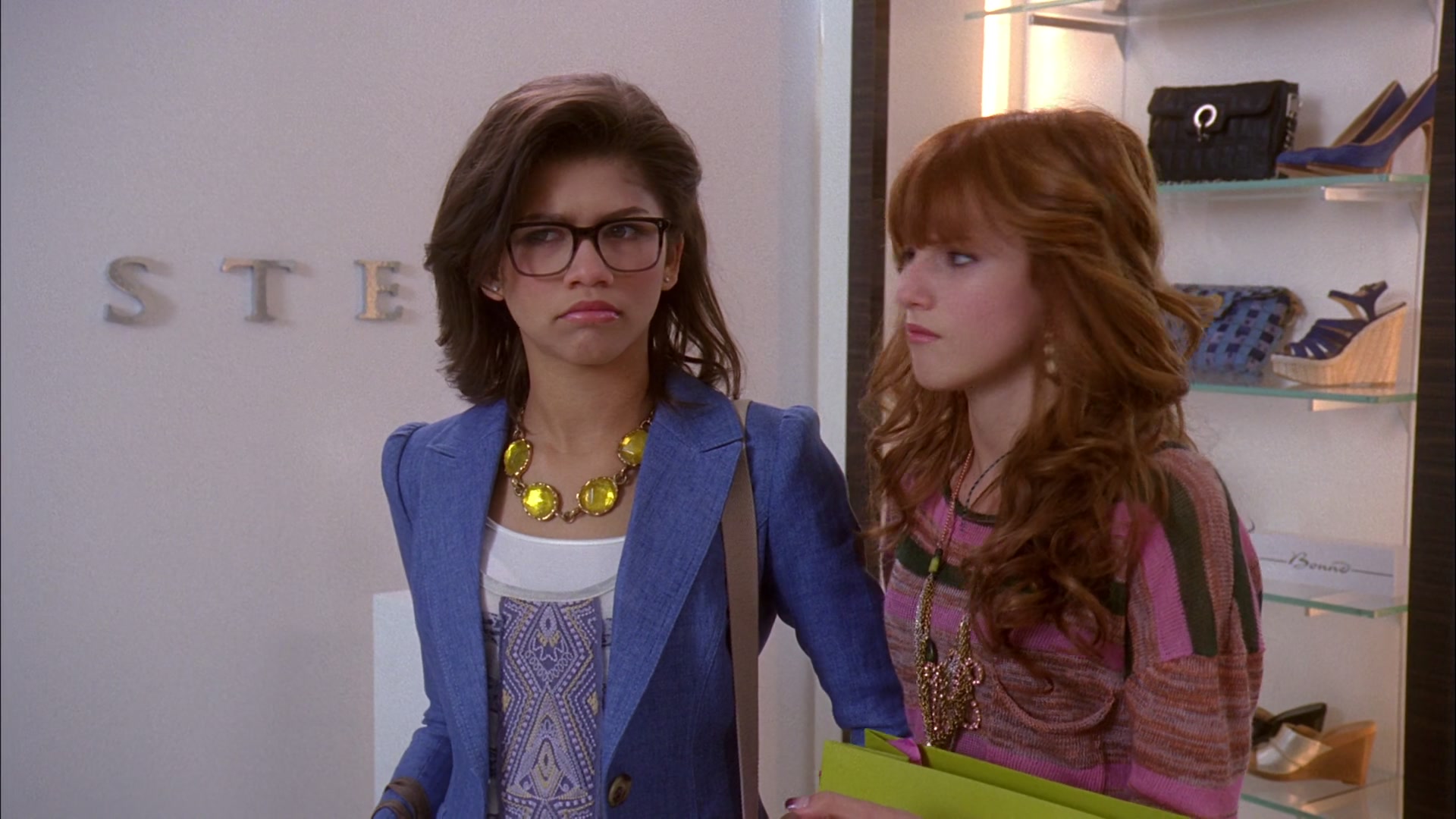 Frenemies_2012_1080p_BTD_008691.jpg Frenemies_2012_1080p_BTD_008691.jpg